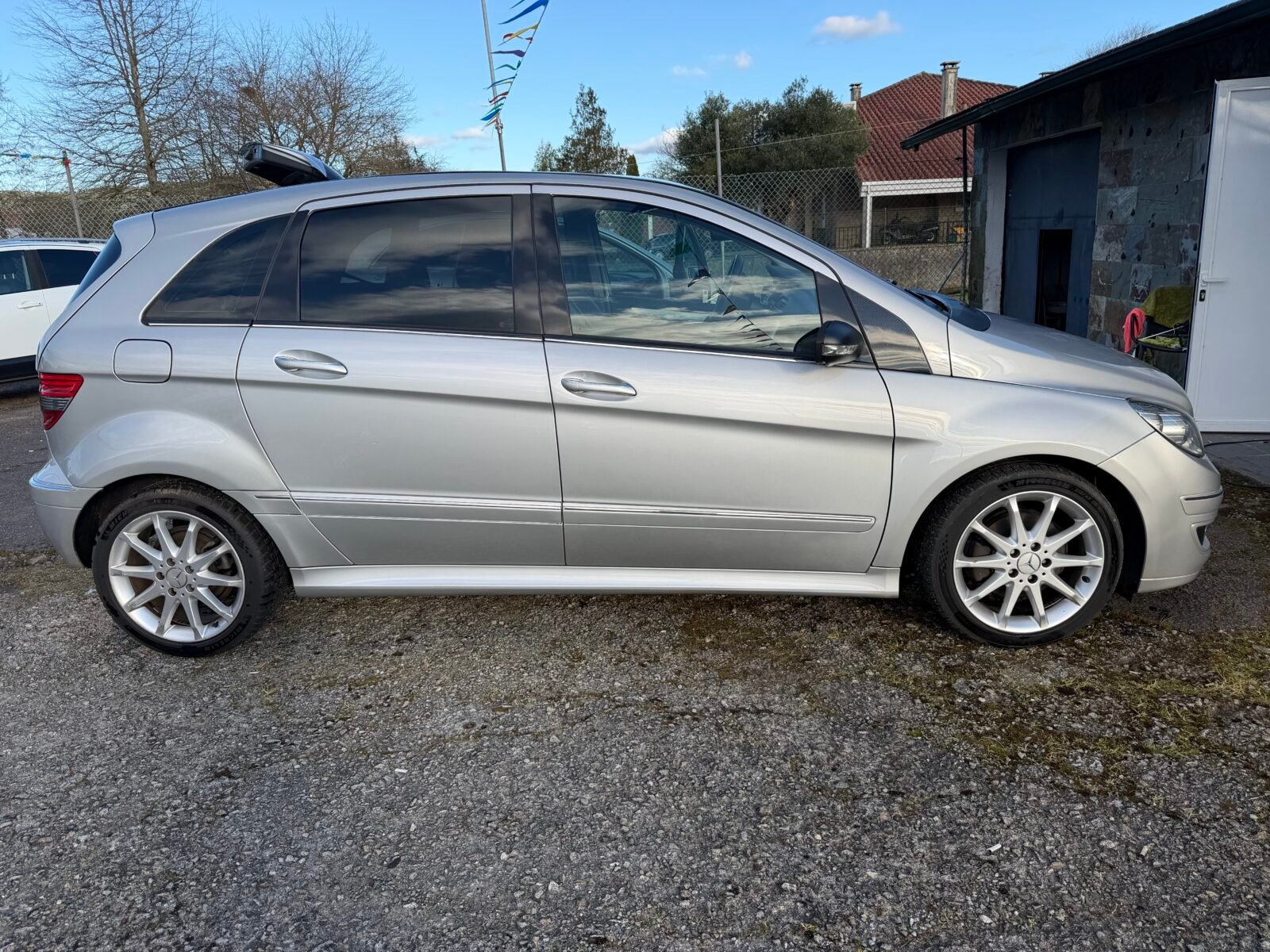 MERCEDES-BENZ B 200 2.0 cdi