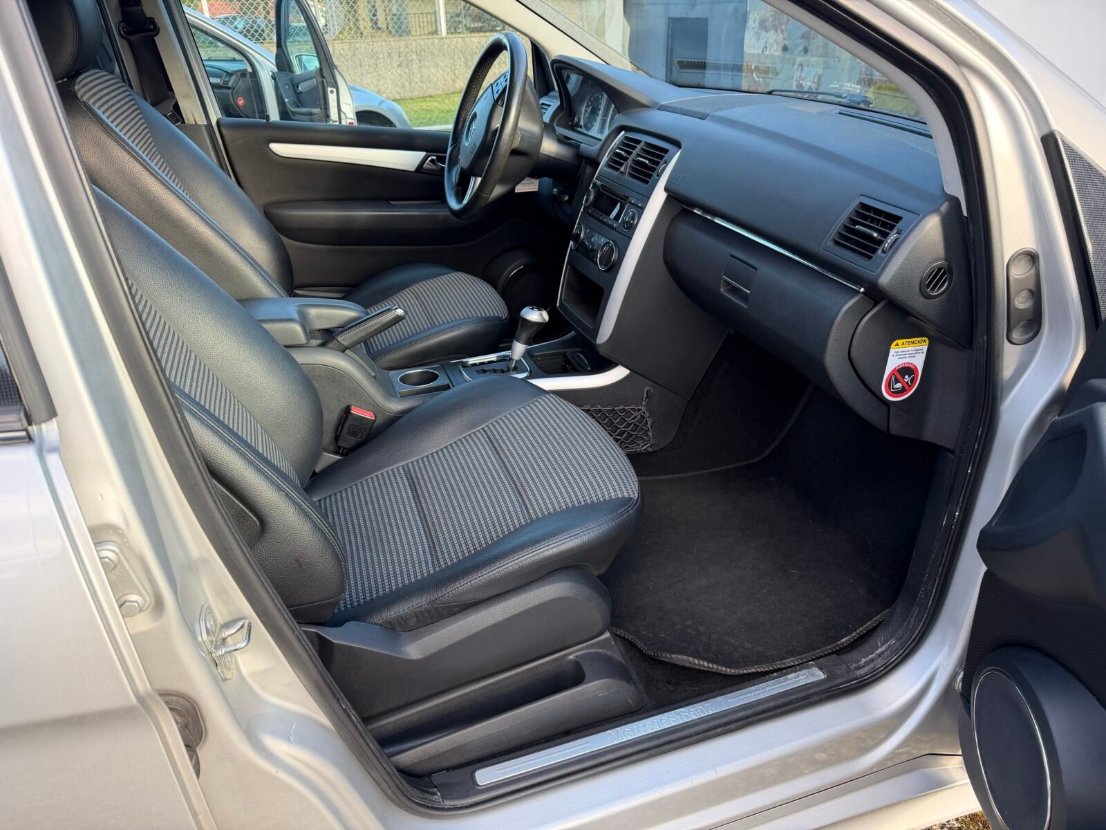 MERCEDES-BENZ B 200 2.0 cdi