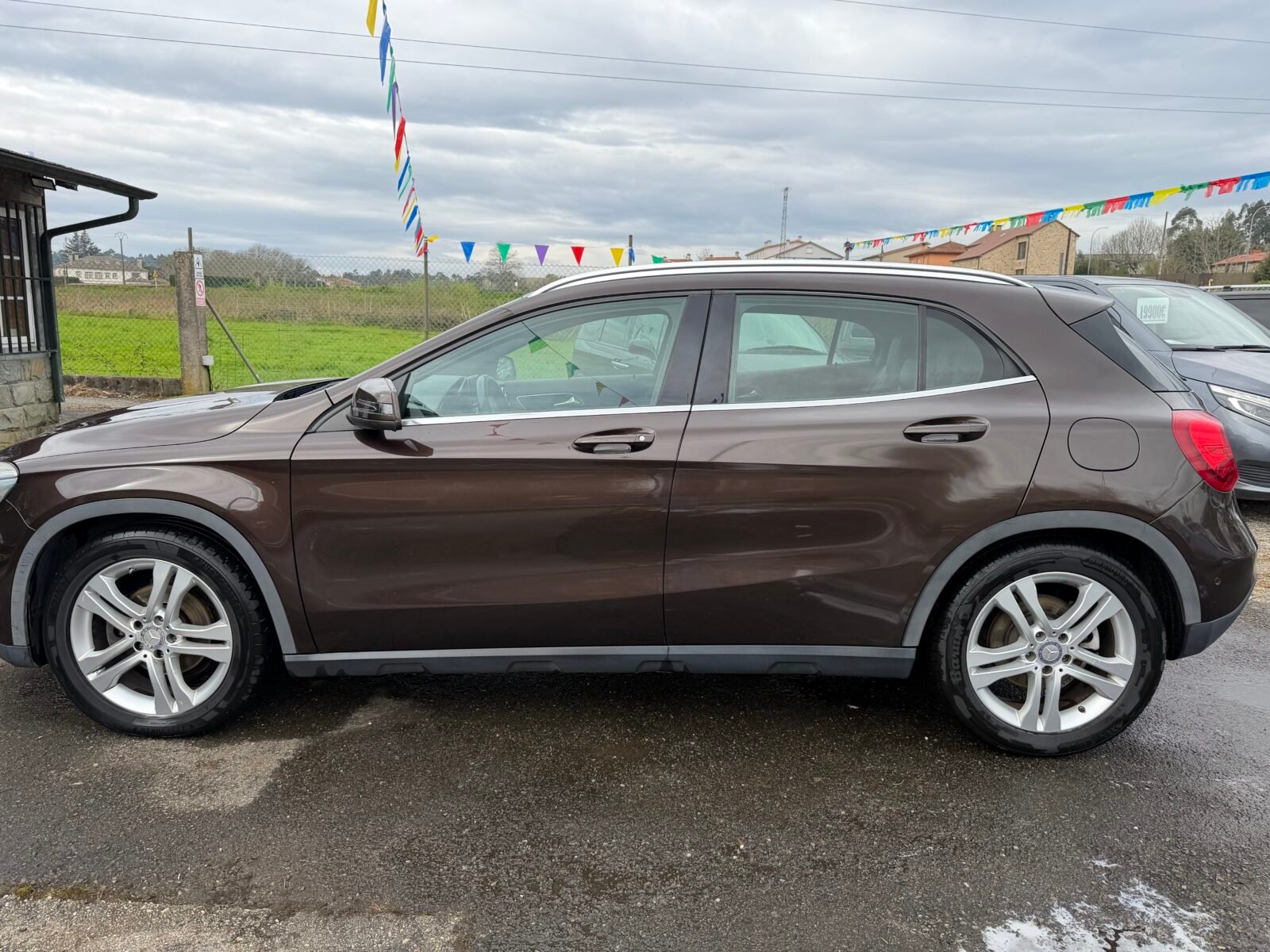 MERCEDES-BENZ Gla 200