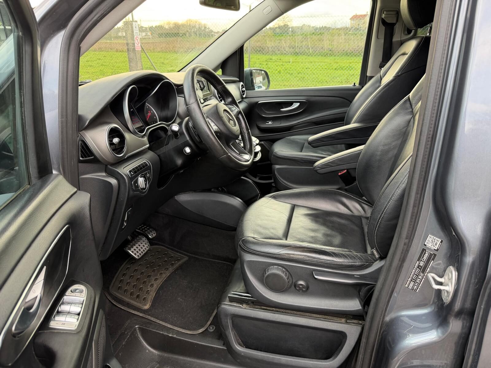 MERCEDES-BENZ V 220 CDI