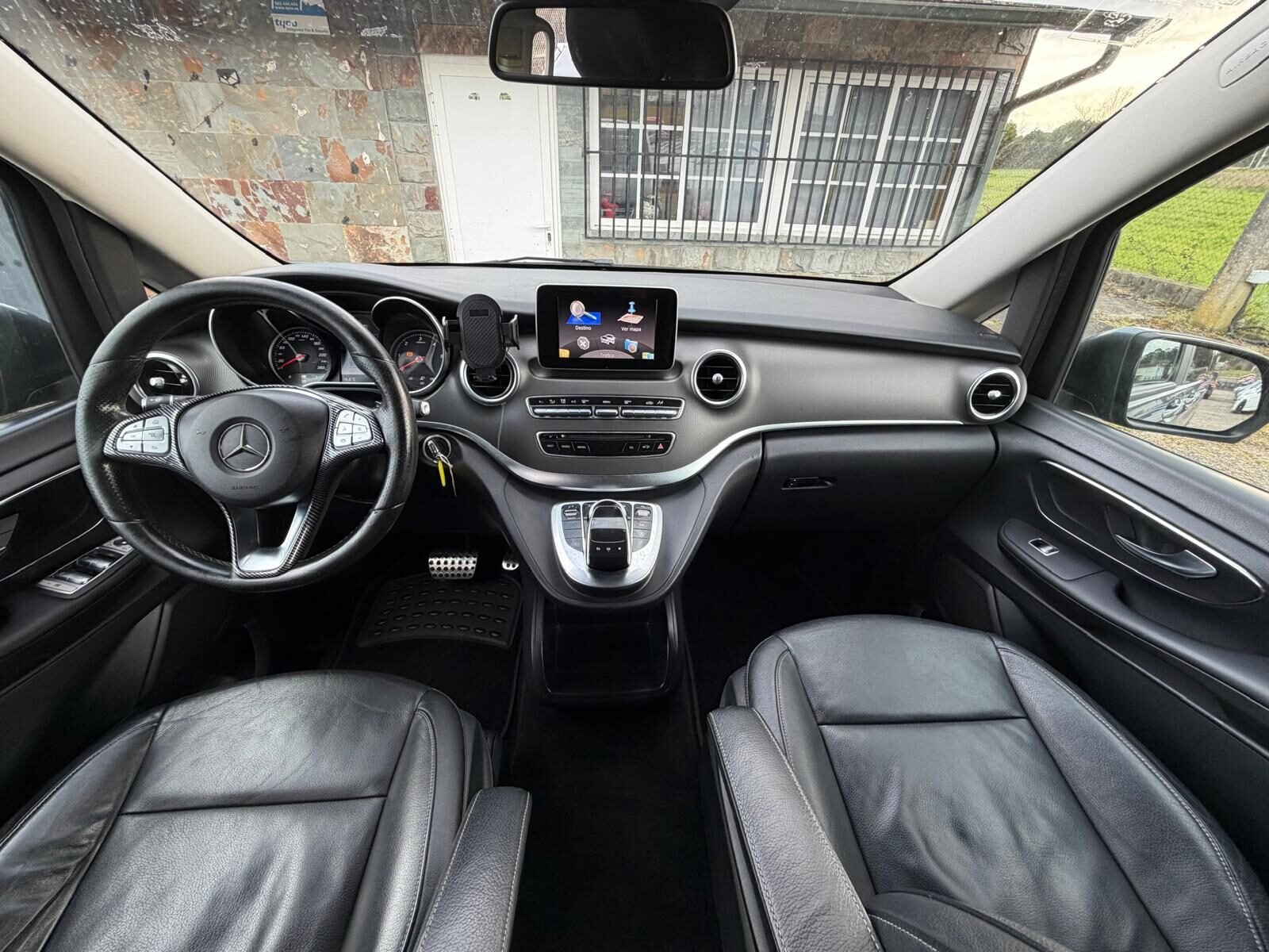 MERCEDES-BENZ V 220 CDI