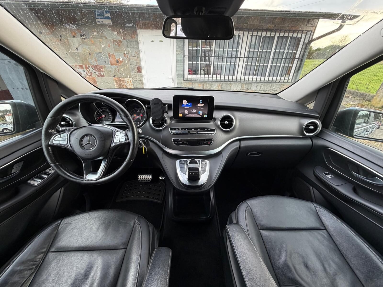 MERCEDES-BENZ V 220 CDI