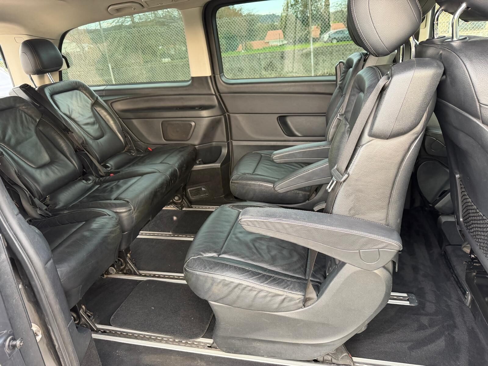 MERCEDES-BENZ V 220 CDI