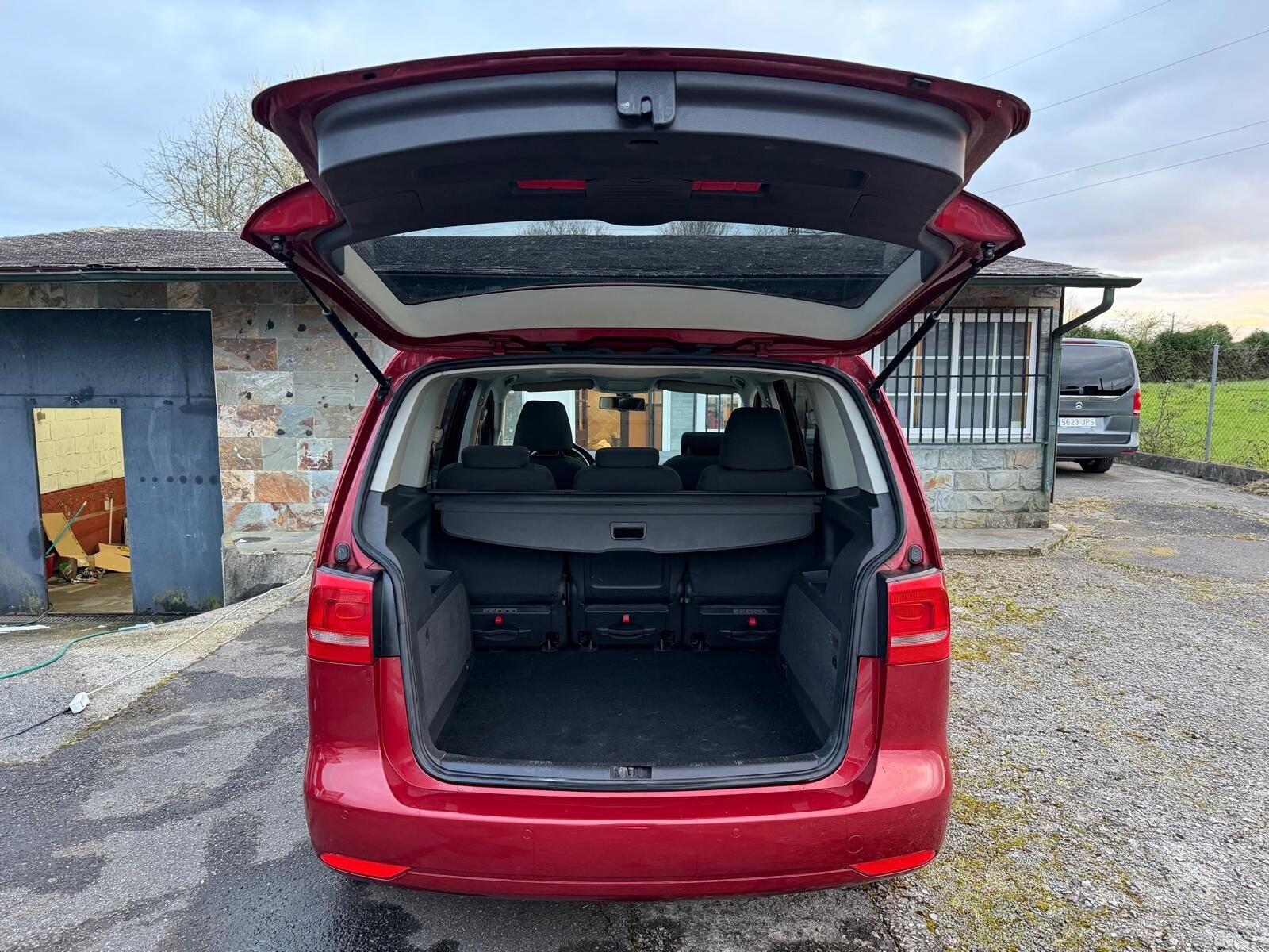 VOLKSWAGEN TOURAN 1.6 TDI