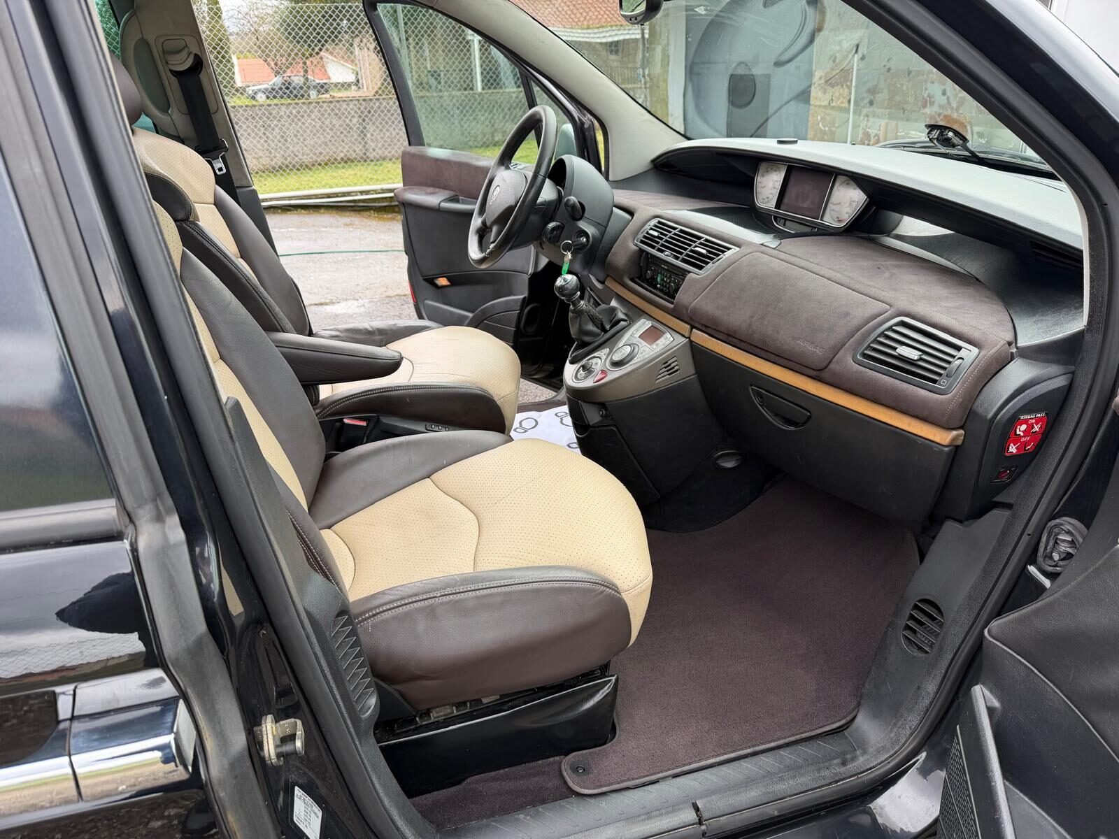 LANCIA PHEDRA 2.2 JTD
