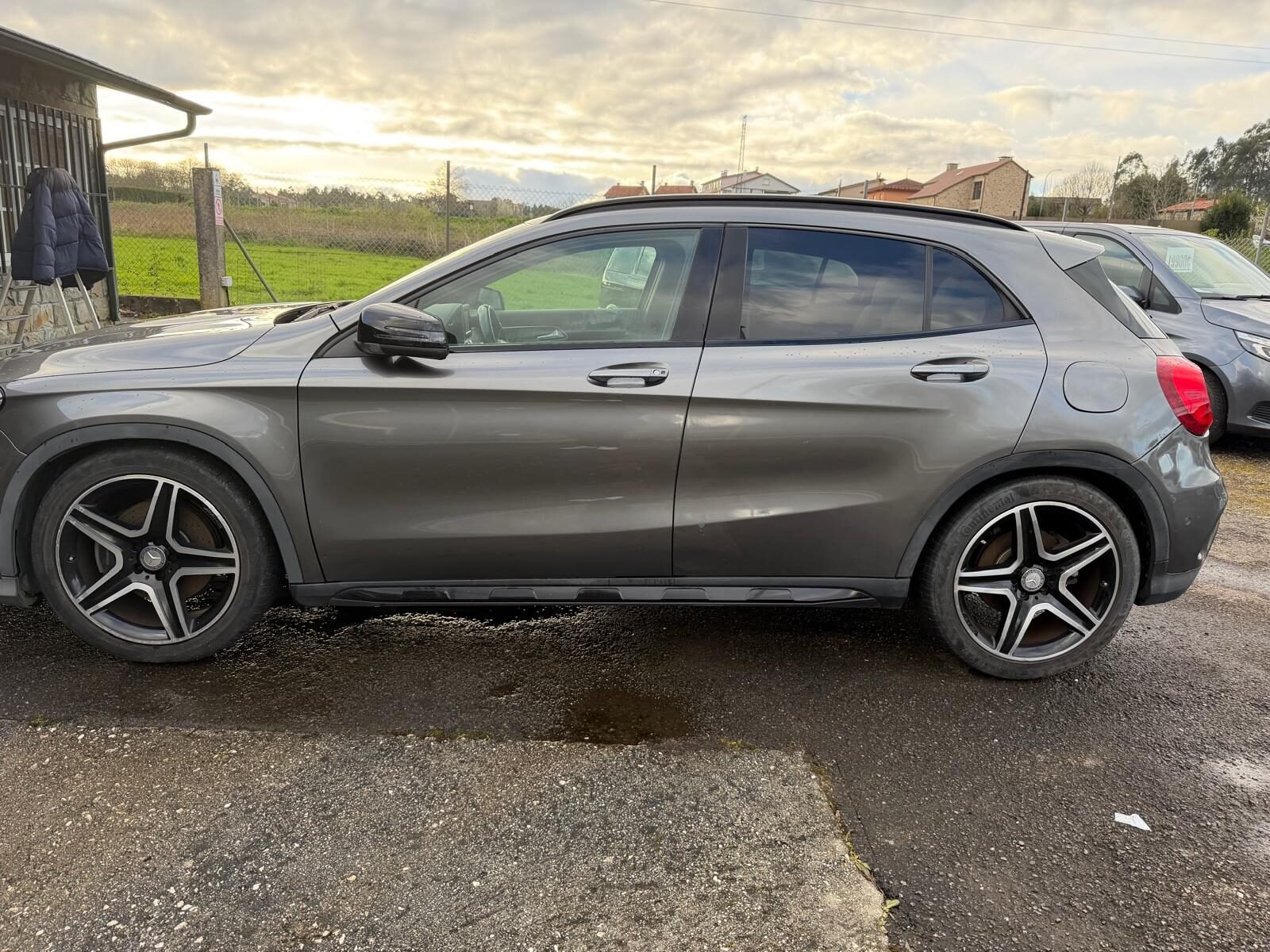 MERCEDES-BENZ Clase GLA 220 D