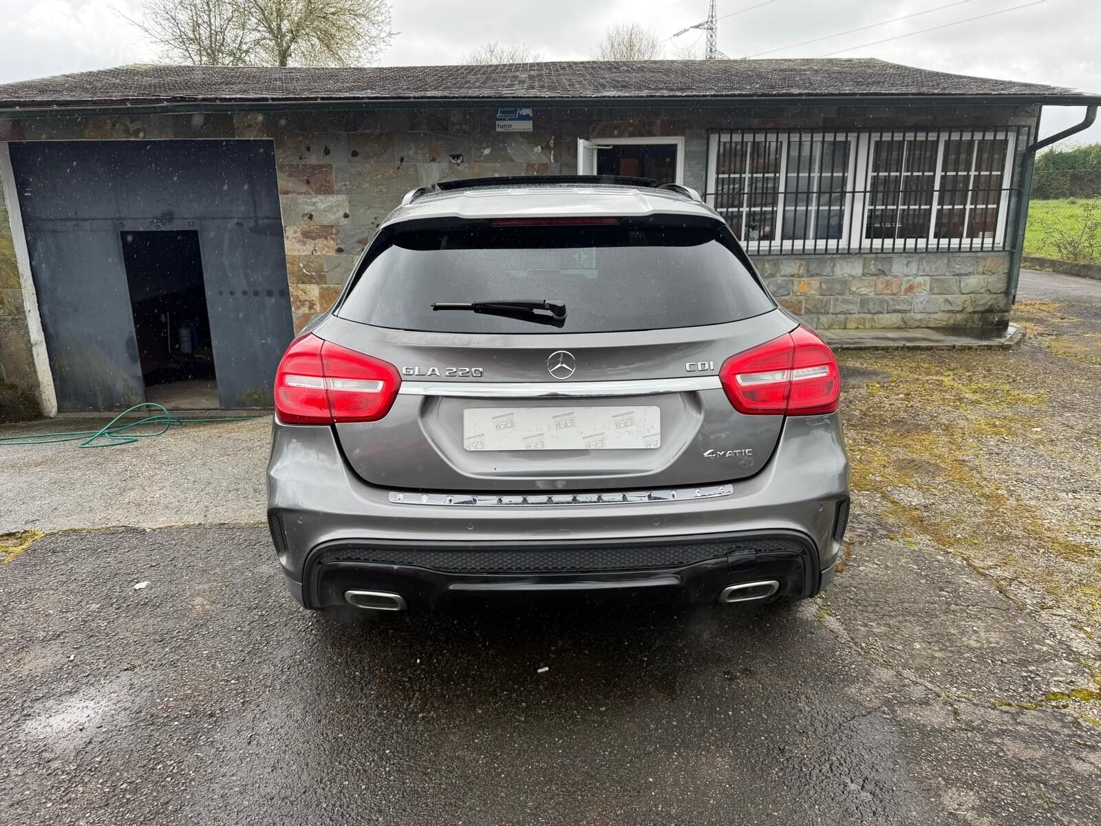 MERCEDES-BENZ Clase GLA 220 D