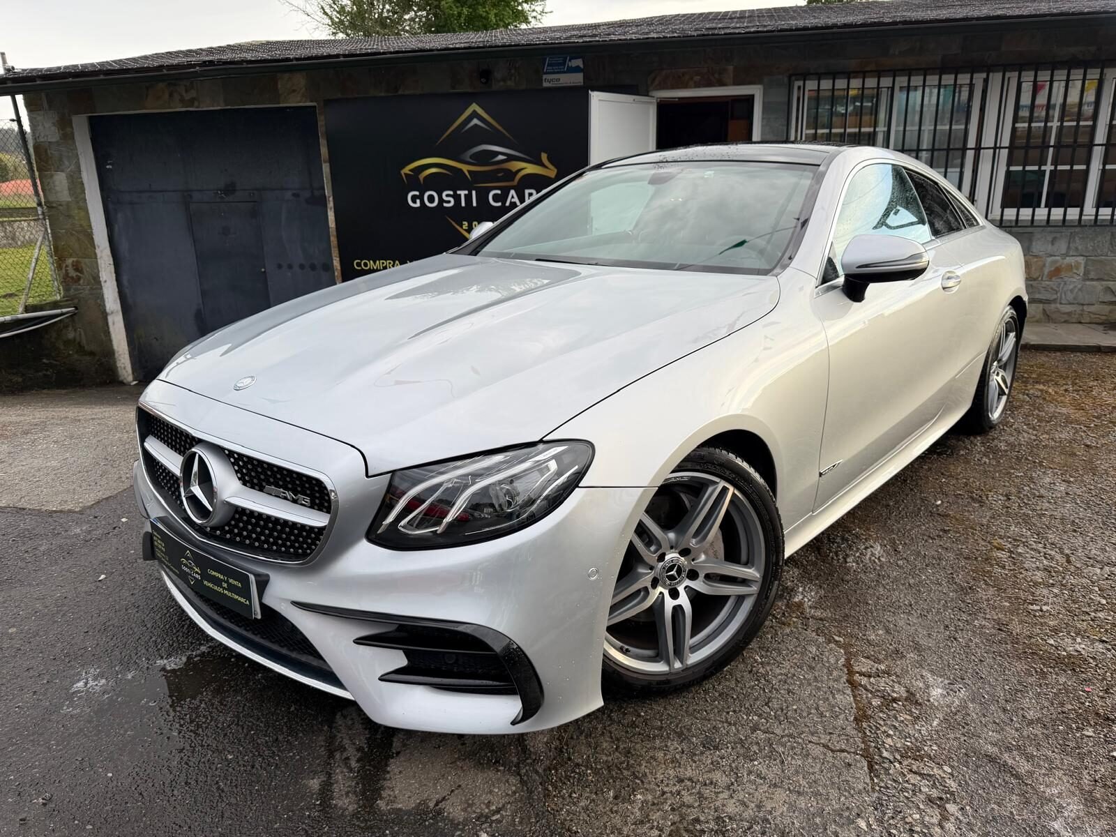 MERCEDES-BENZ E220D COUPE