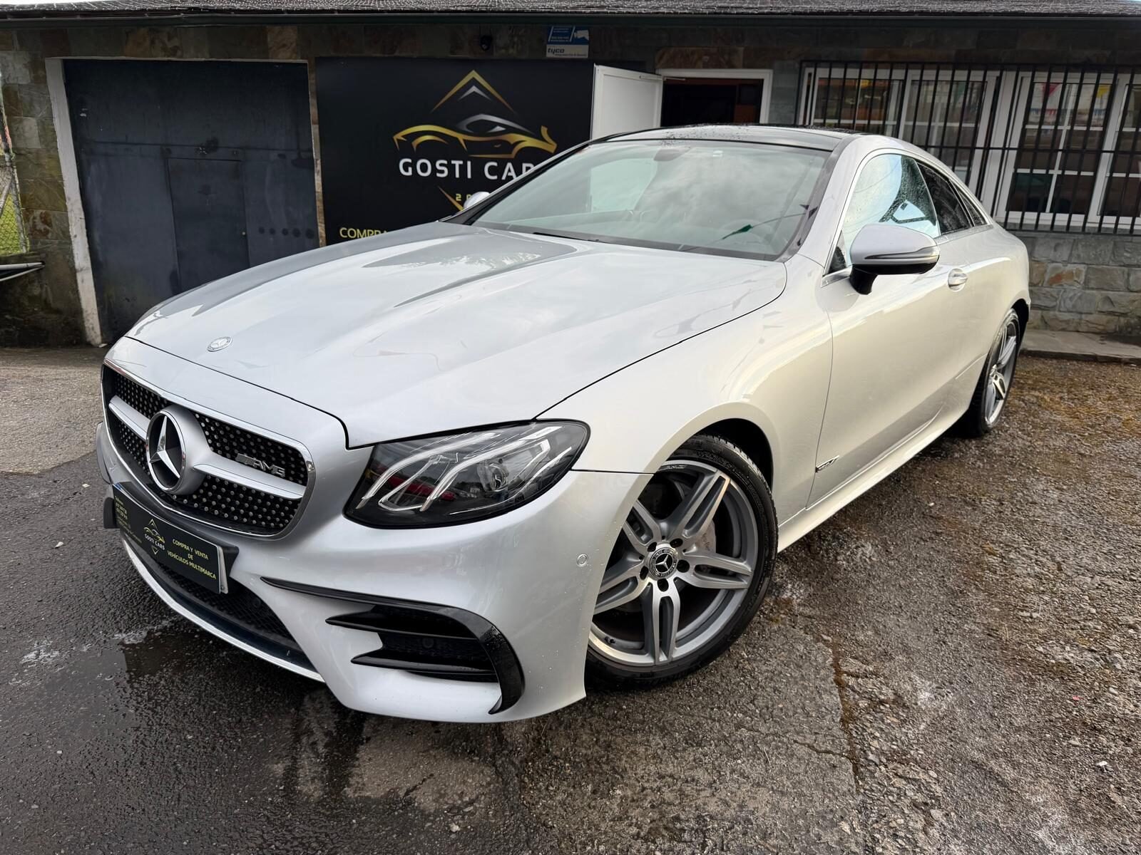 MERCEDES-BENZ E220D COUPE