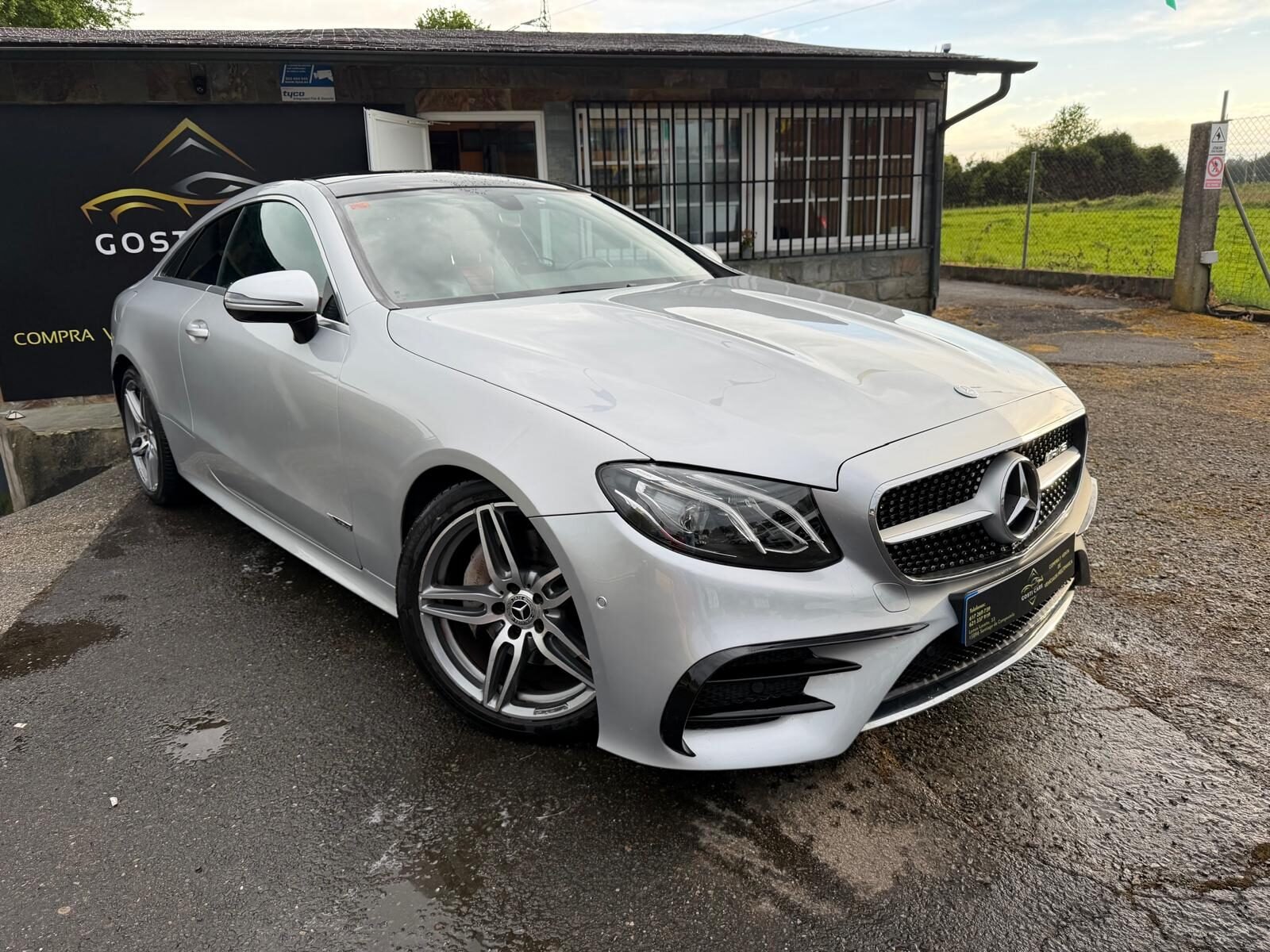 MERCEDES-BENZ E220D COUPE
