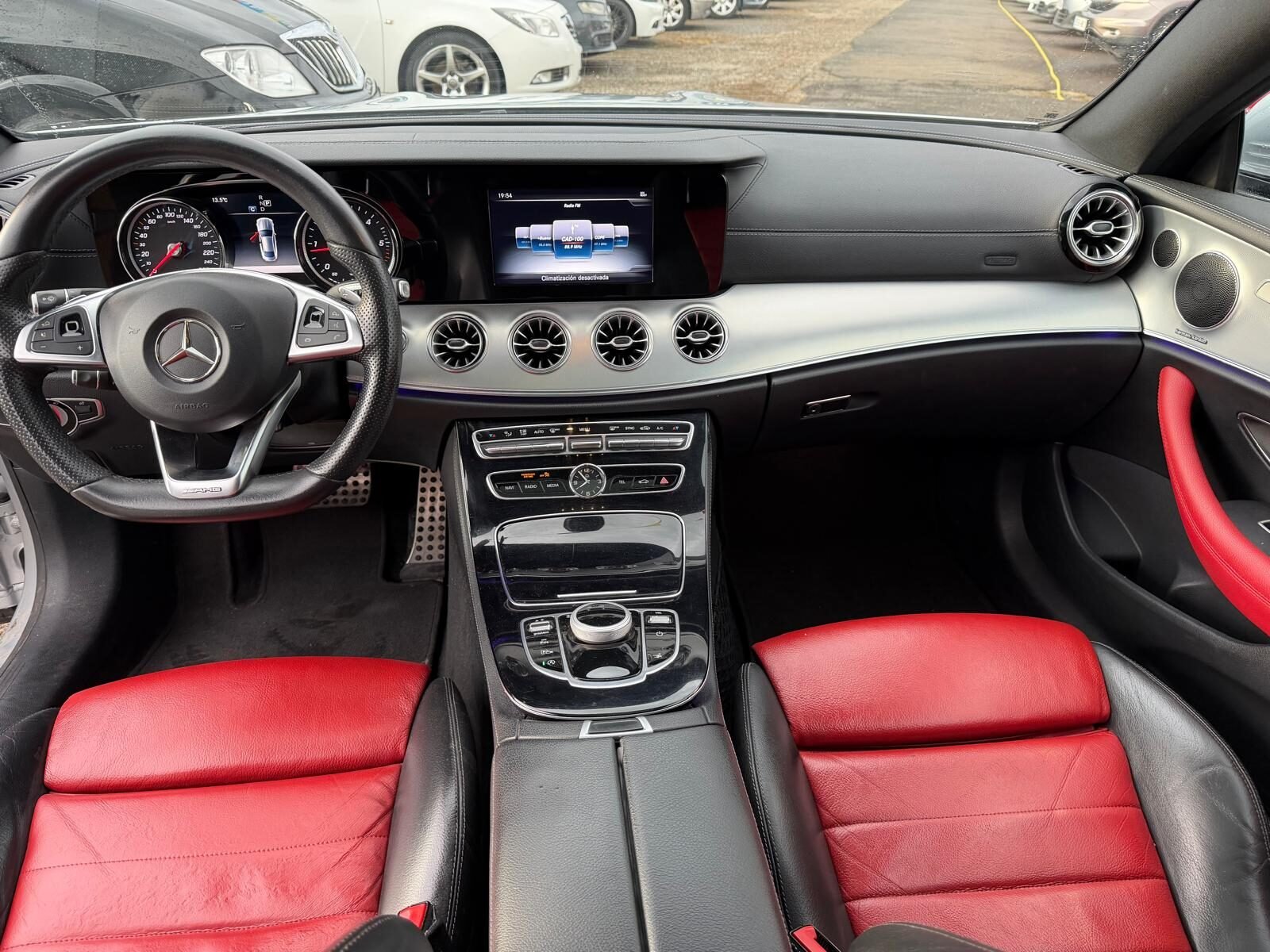 MERCEDES-BENZ E220D COUPE