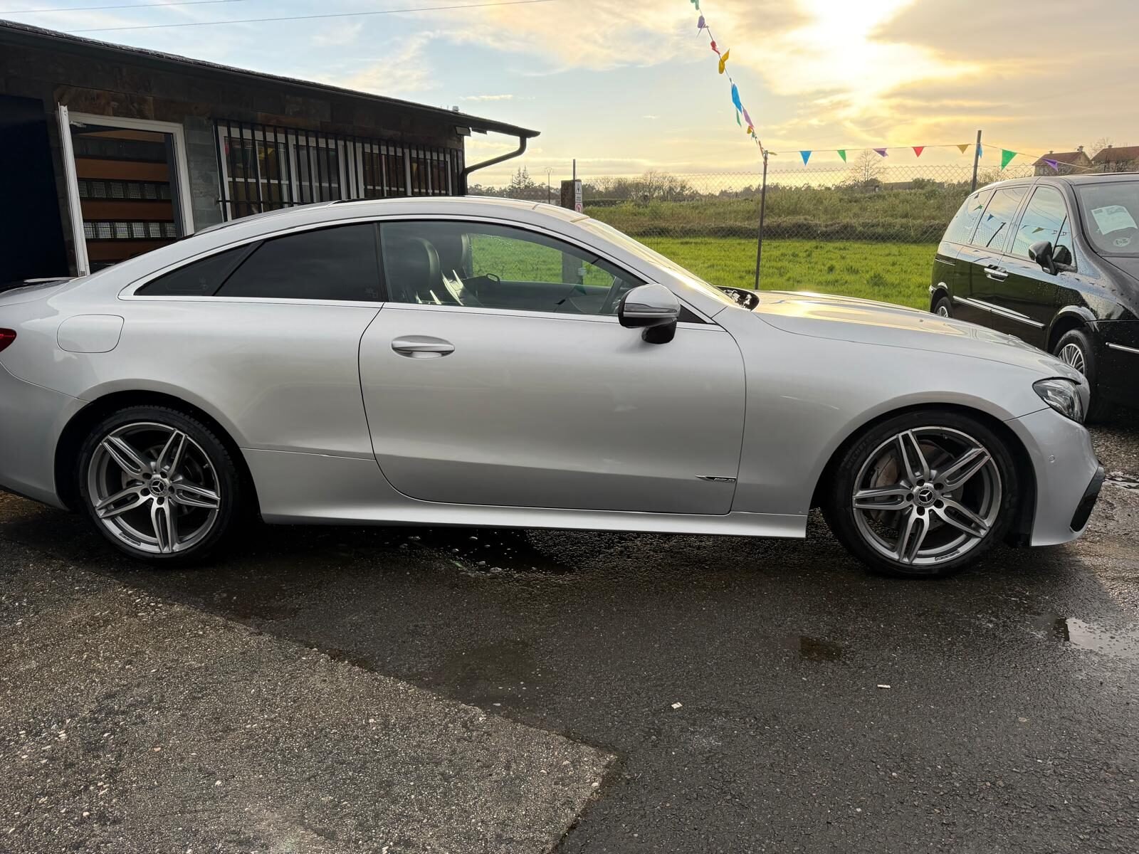 MERCEDES-BENZ E220D COUPE