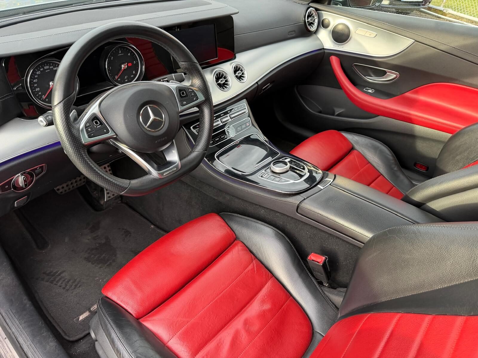 MERCEDES-BENZ E220D COUPE
