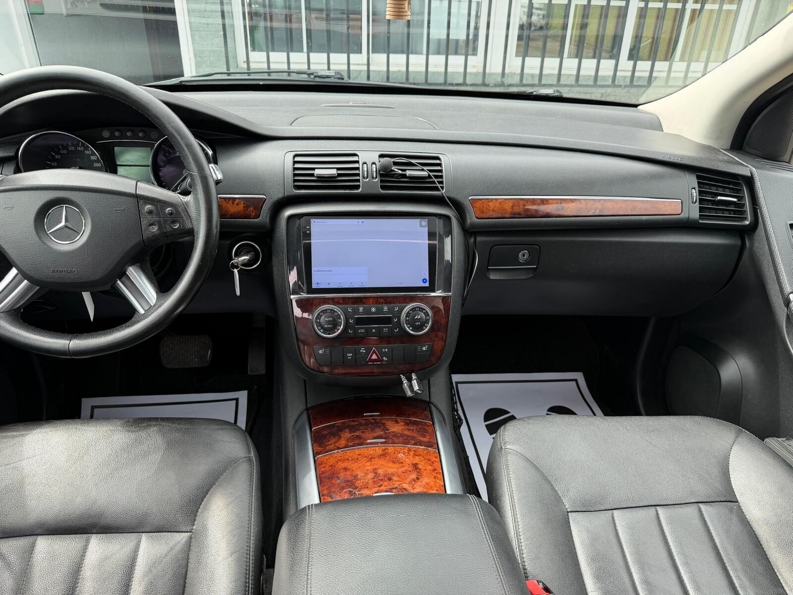 MERCEDES-BENZ R 320 CDI
