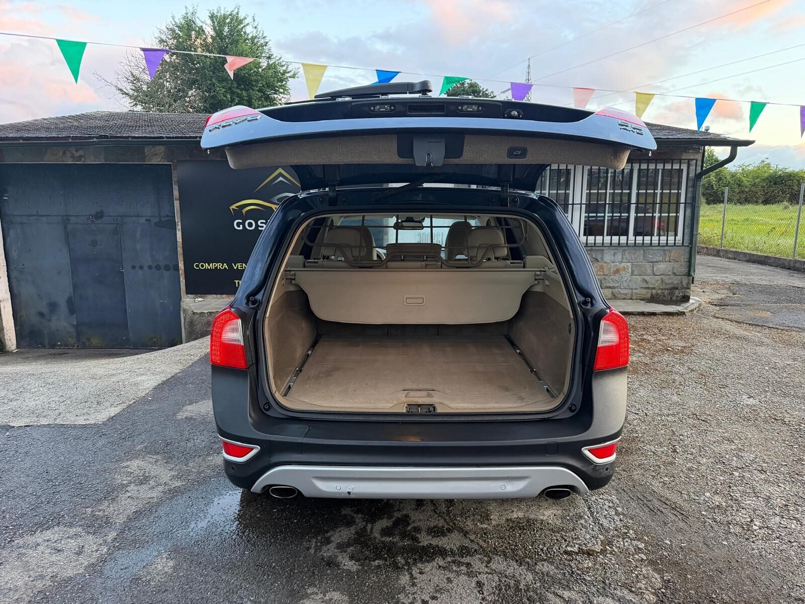 VOLVO XC70 2.4 D5AWD