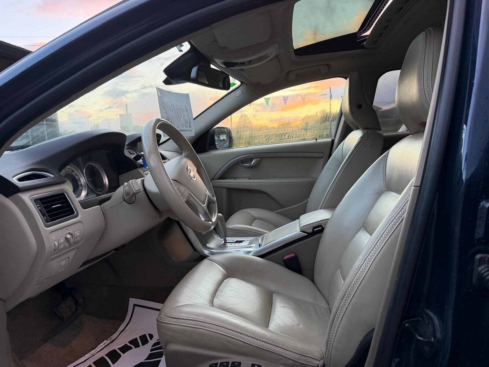 VOLVO XC70 2.4 D5AWD