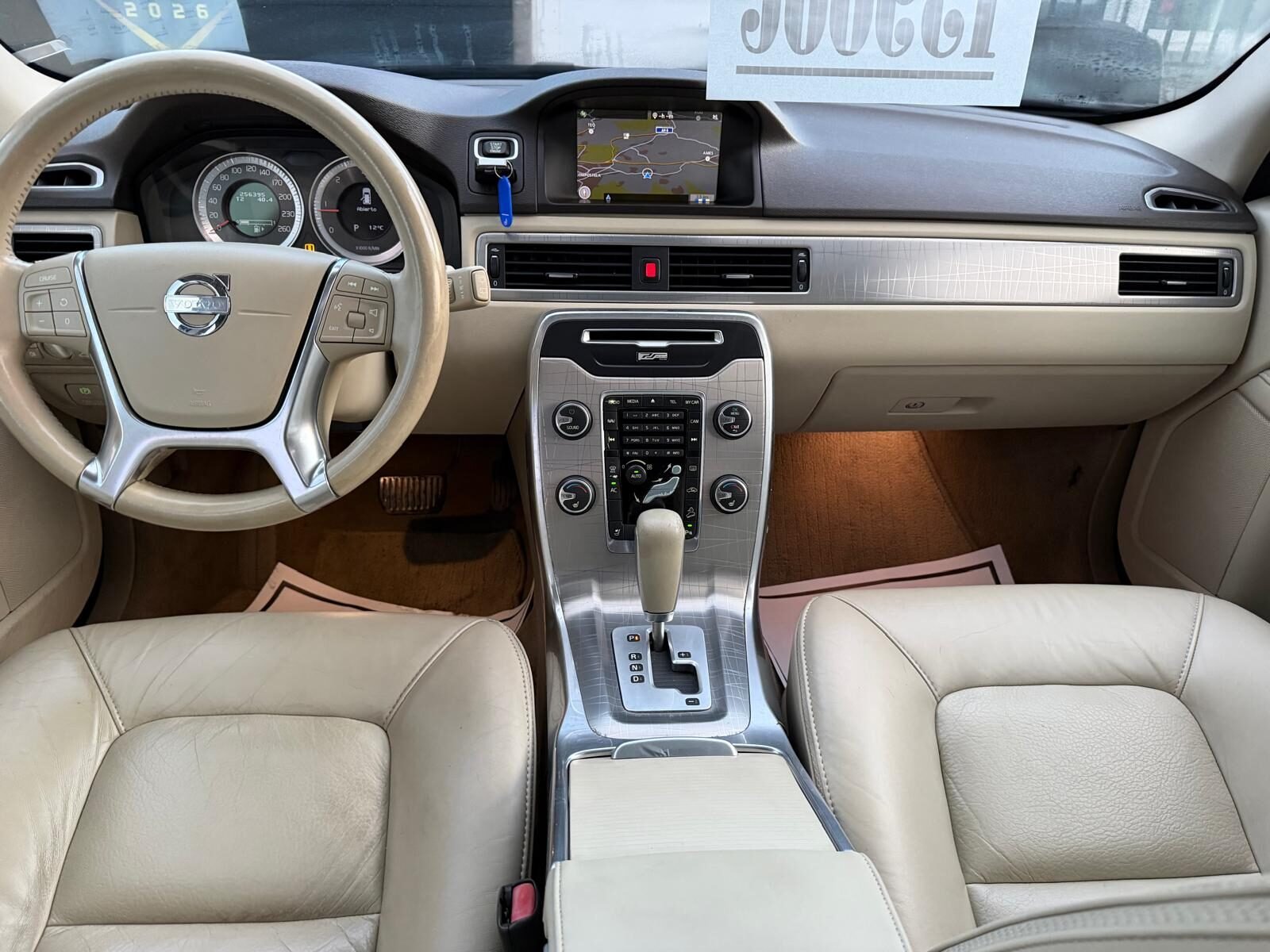 VOLVO XC70 2.4 D5AWD