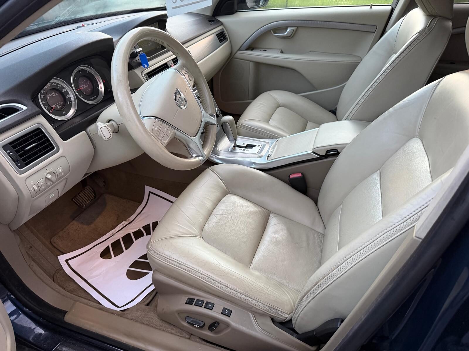 VOLVO XC70 2.4 D5AWD