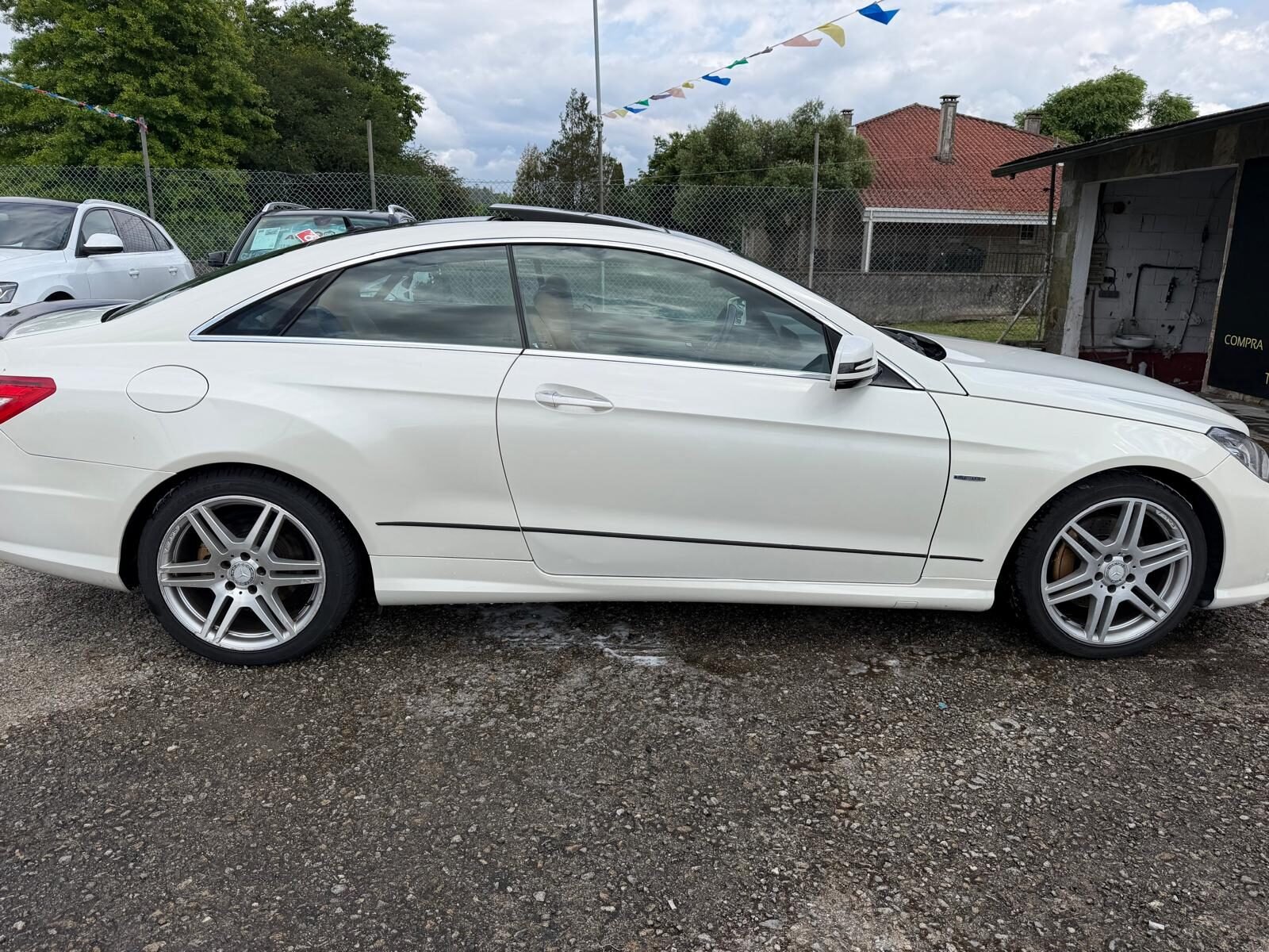 MERCEDES-BENZ E 350 CGI COUPE