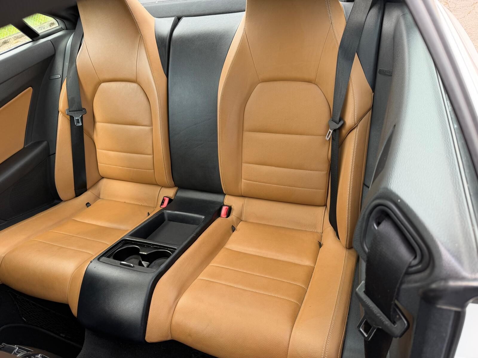 MERCEDES-BENZ E 350 CGI COUPE