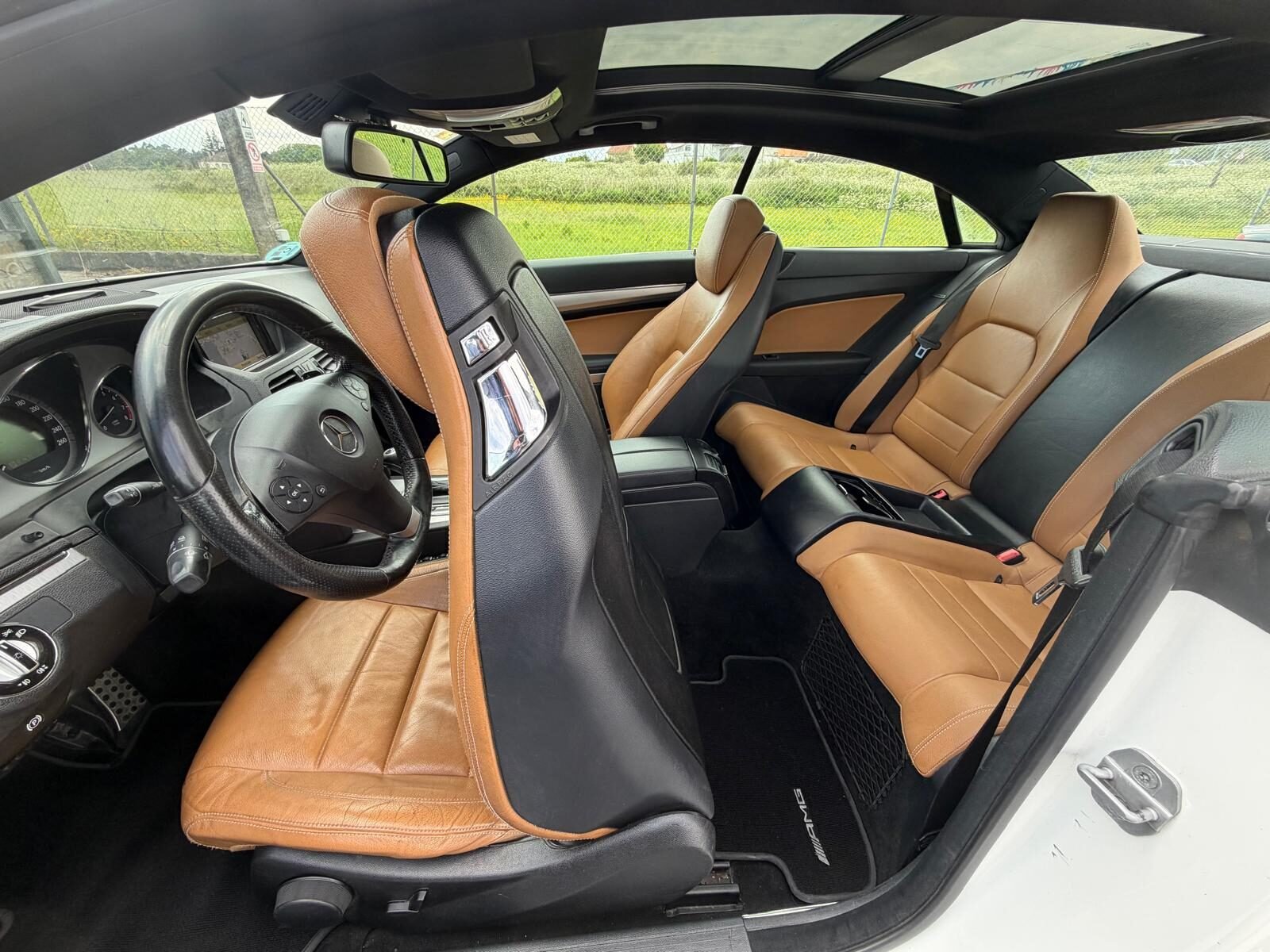 MERCEDES-BENZ E 350 CGI COUPE