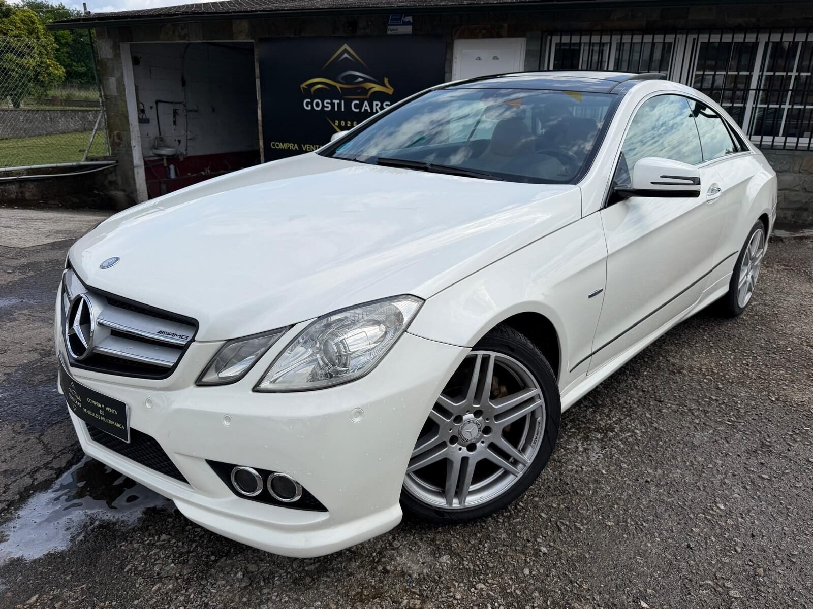 MERCEDES-BENZ E 350 CGI COUPE