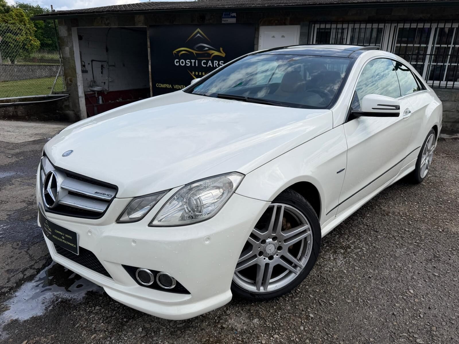 MERCEDES-BENZ E 350 CGI COUPE