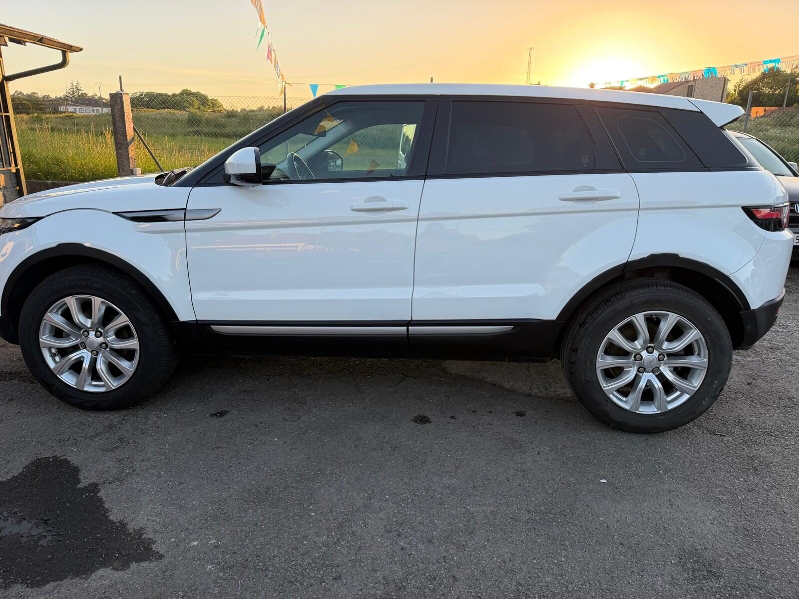 LAND-ROVER EVOQUE 2.0 TD4