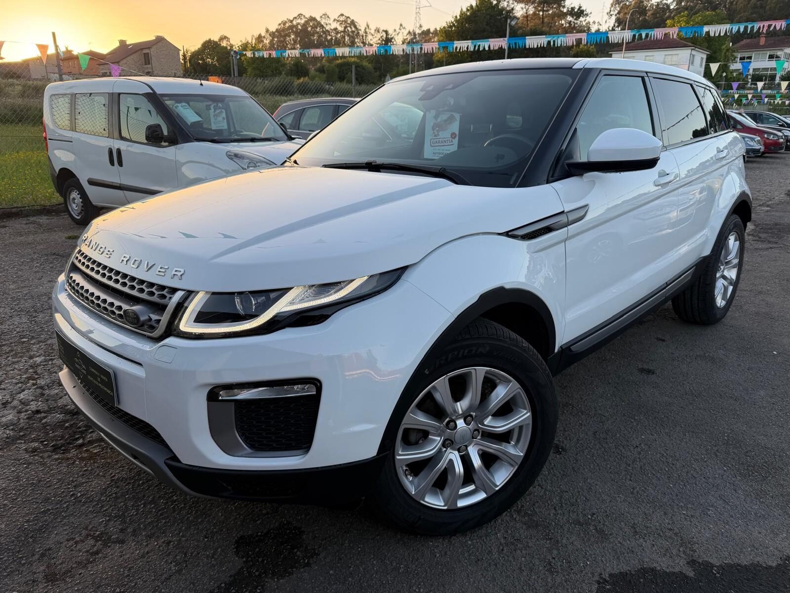 LAND-ROVER EVOQUE 2.0 TD4