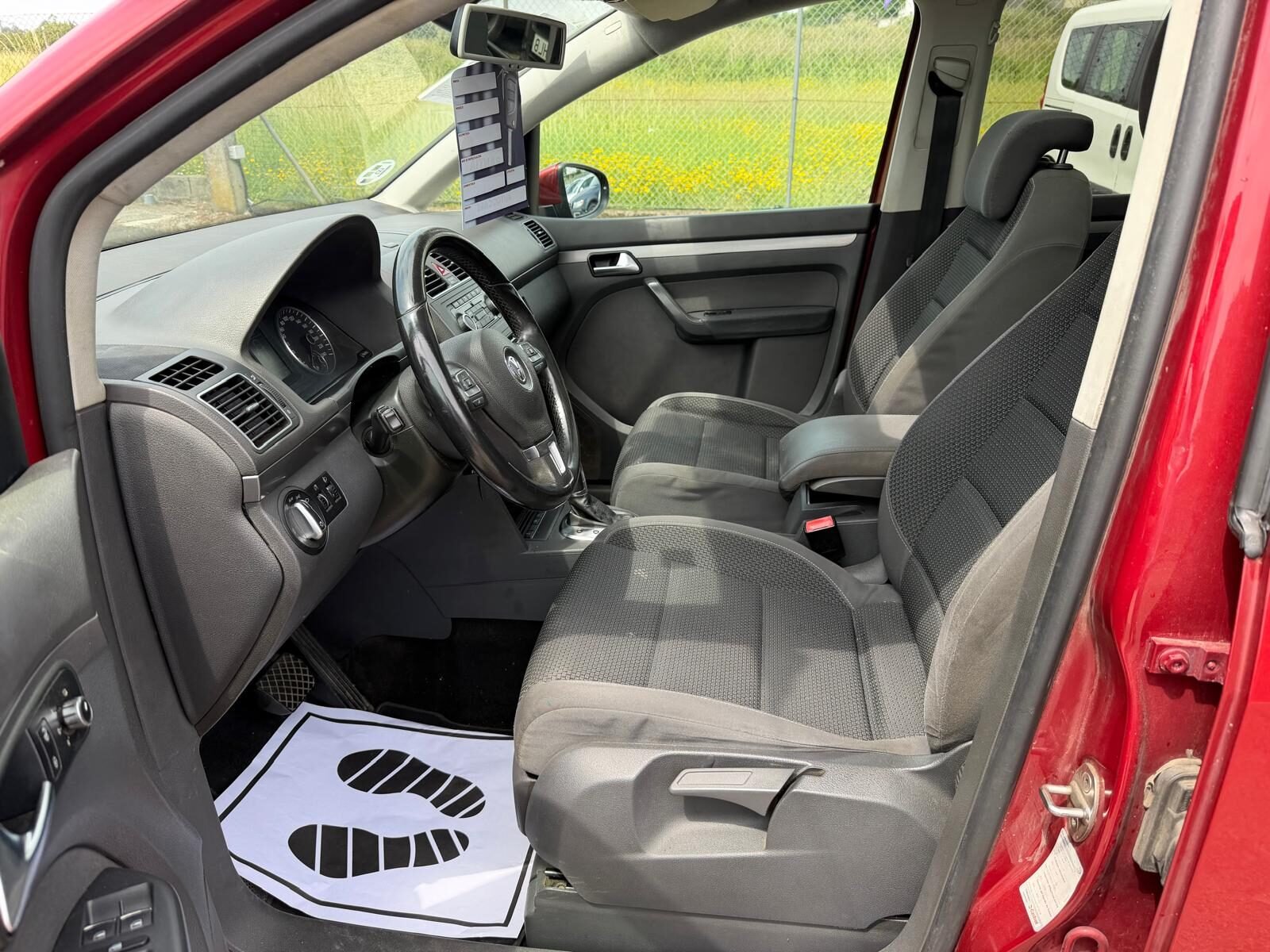 VOLKSWAGEN TOURAN 1.6 TDI