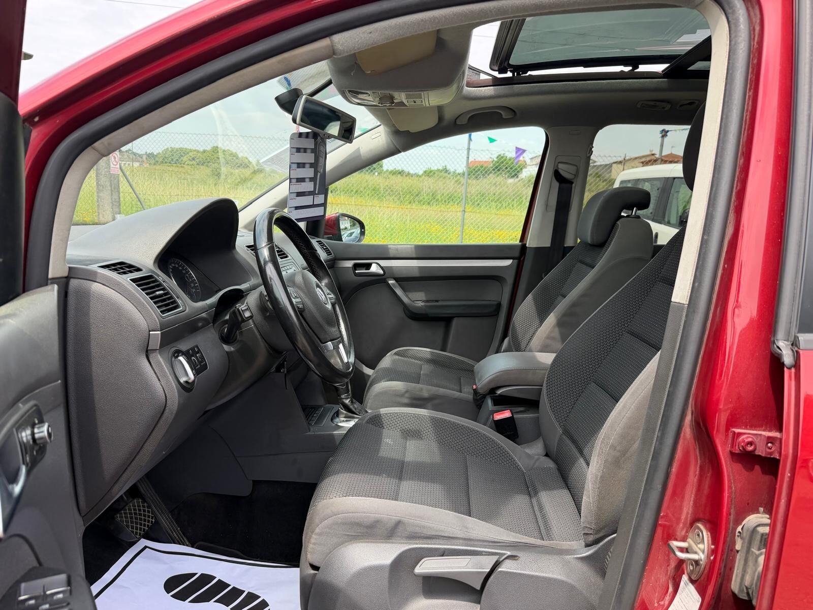 VOLKSWAGEN TOURAN 1.6 TDI