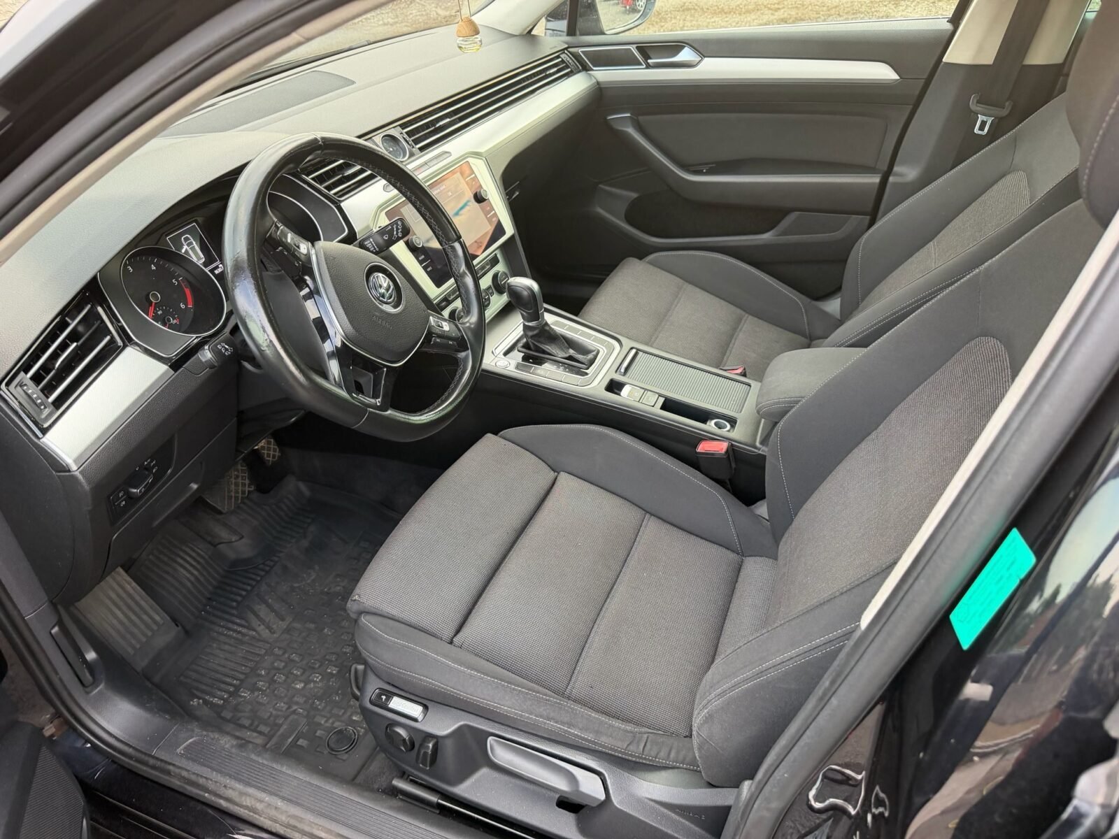 VOLKSWAGEN PASSAT 2.0 TDI