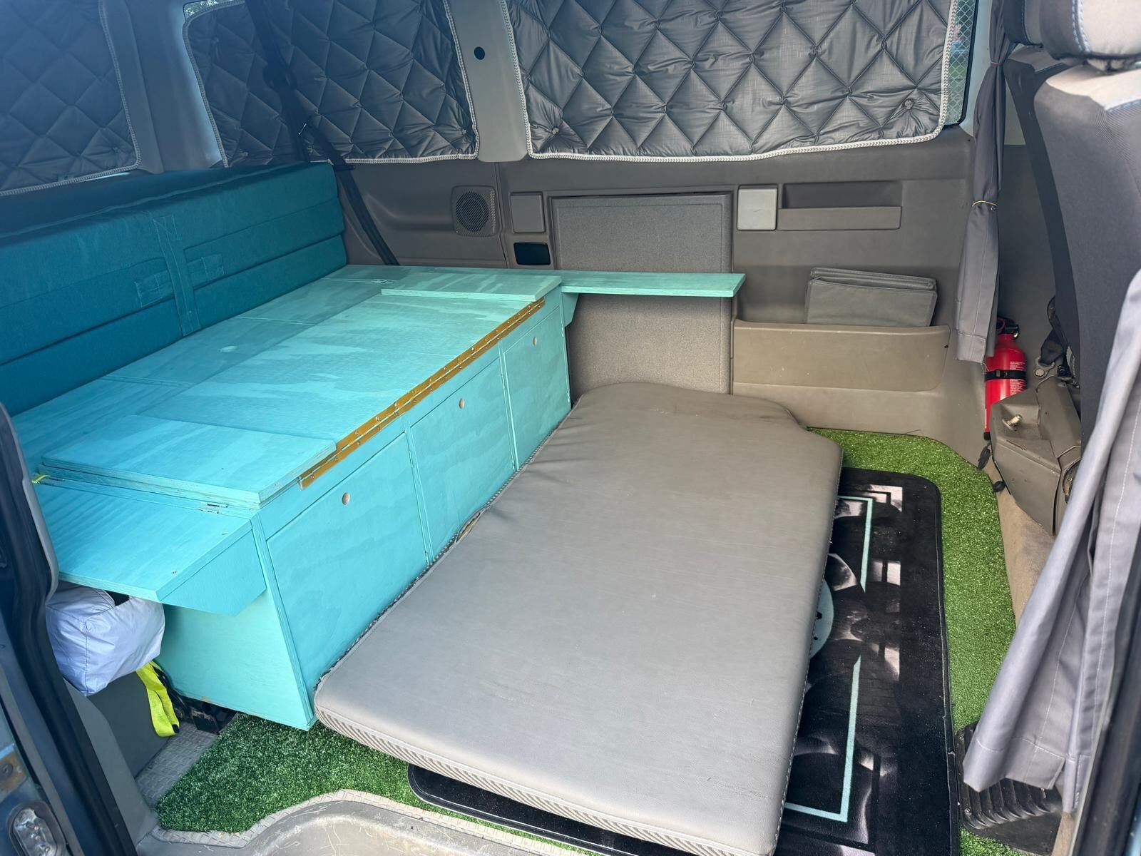 VOLKSWAGEN MULTIVAN 2.5 TDI