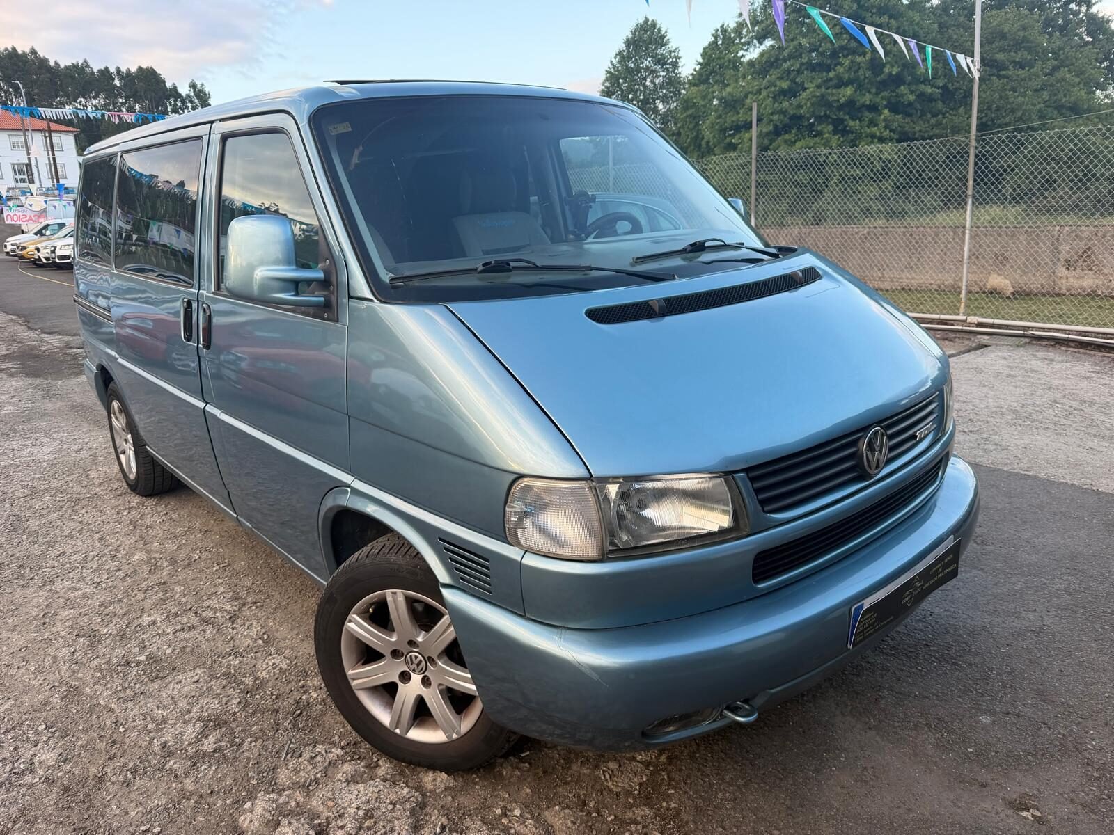 VOLKSWAGEN MULTIVAN 2.5 TDI