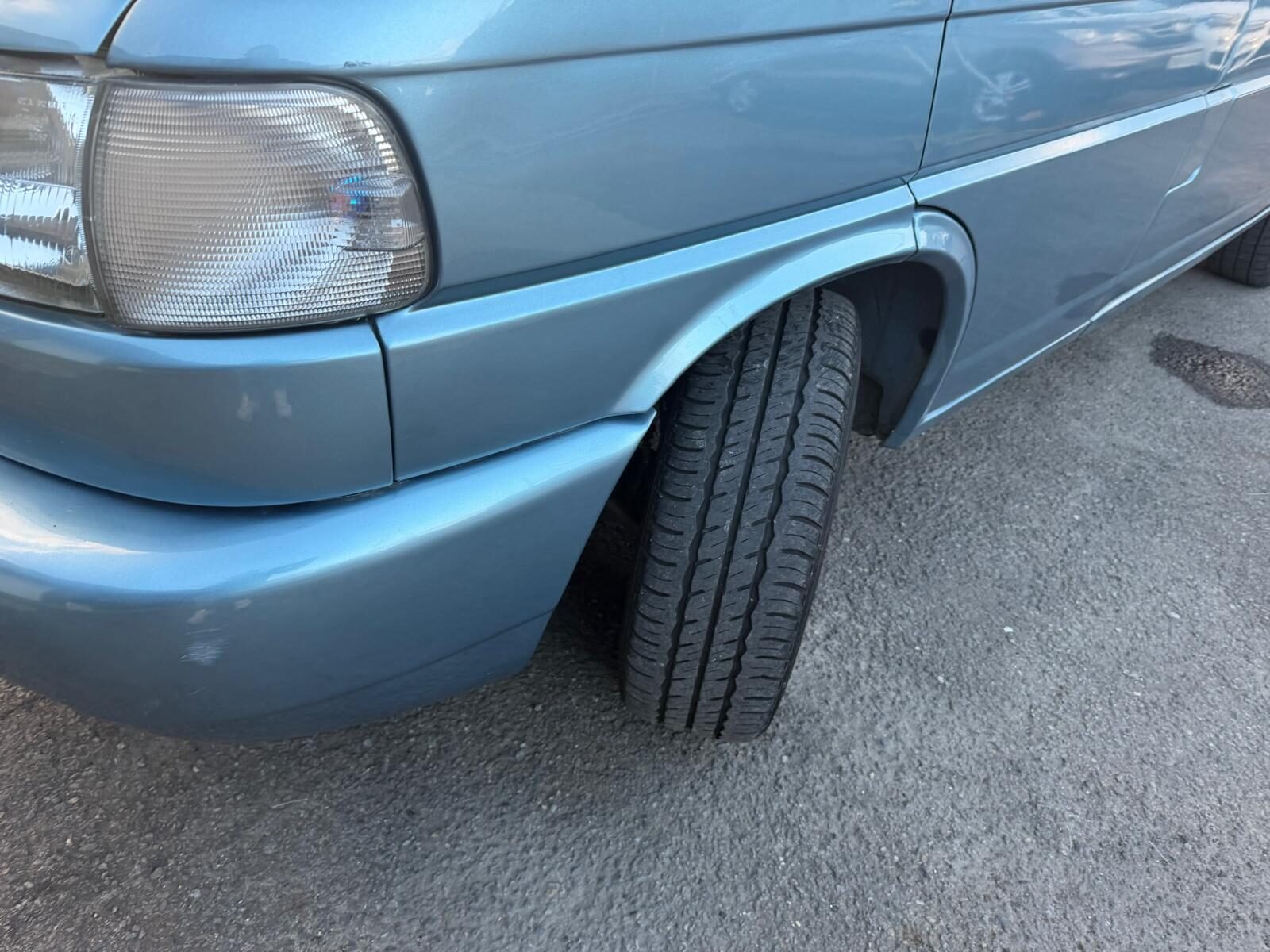 VOLKSWAGEN MULTIVAN 2.5 TDI