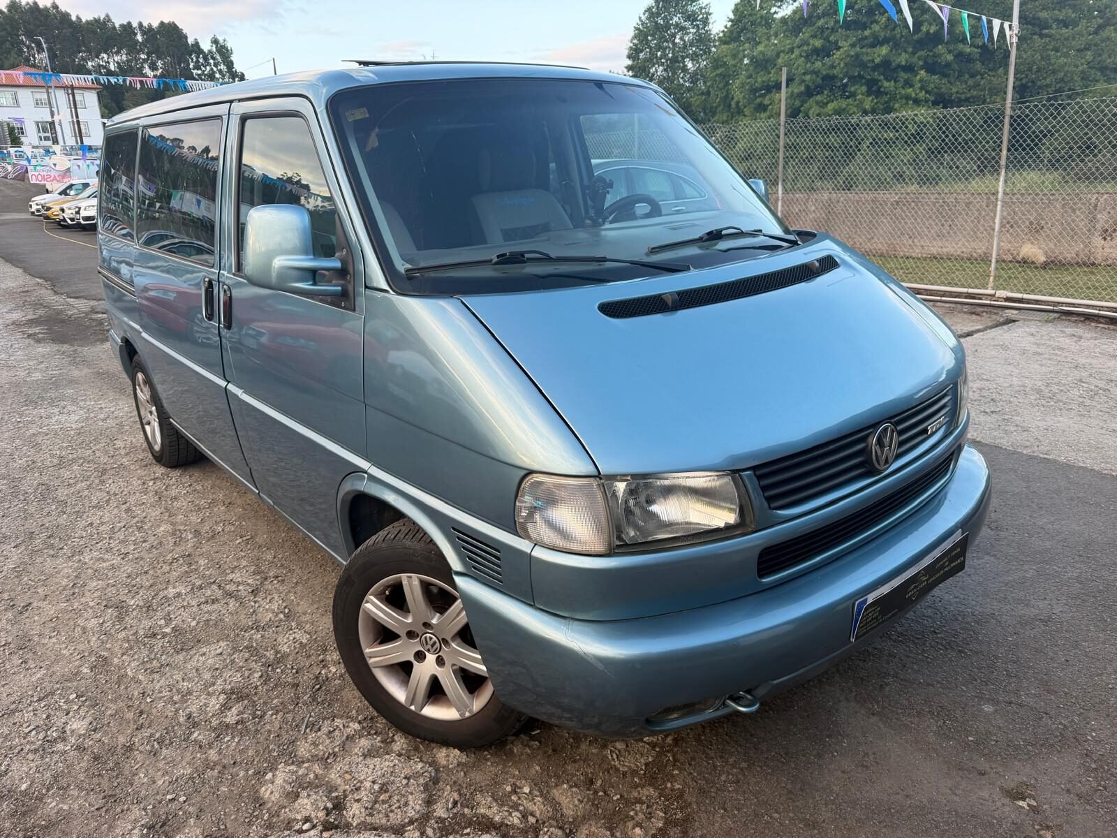 VOLKSWAGEN MULTIVAN 2.5 TDI