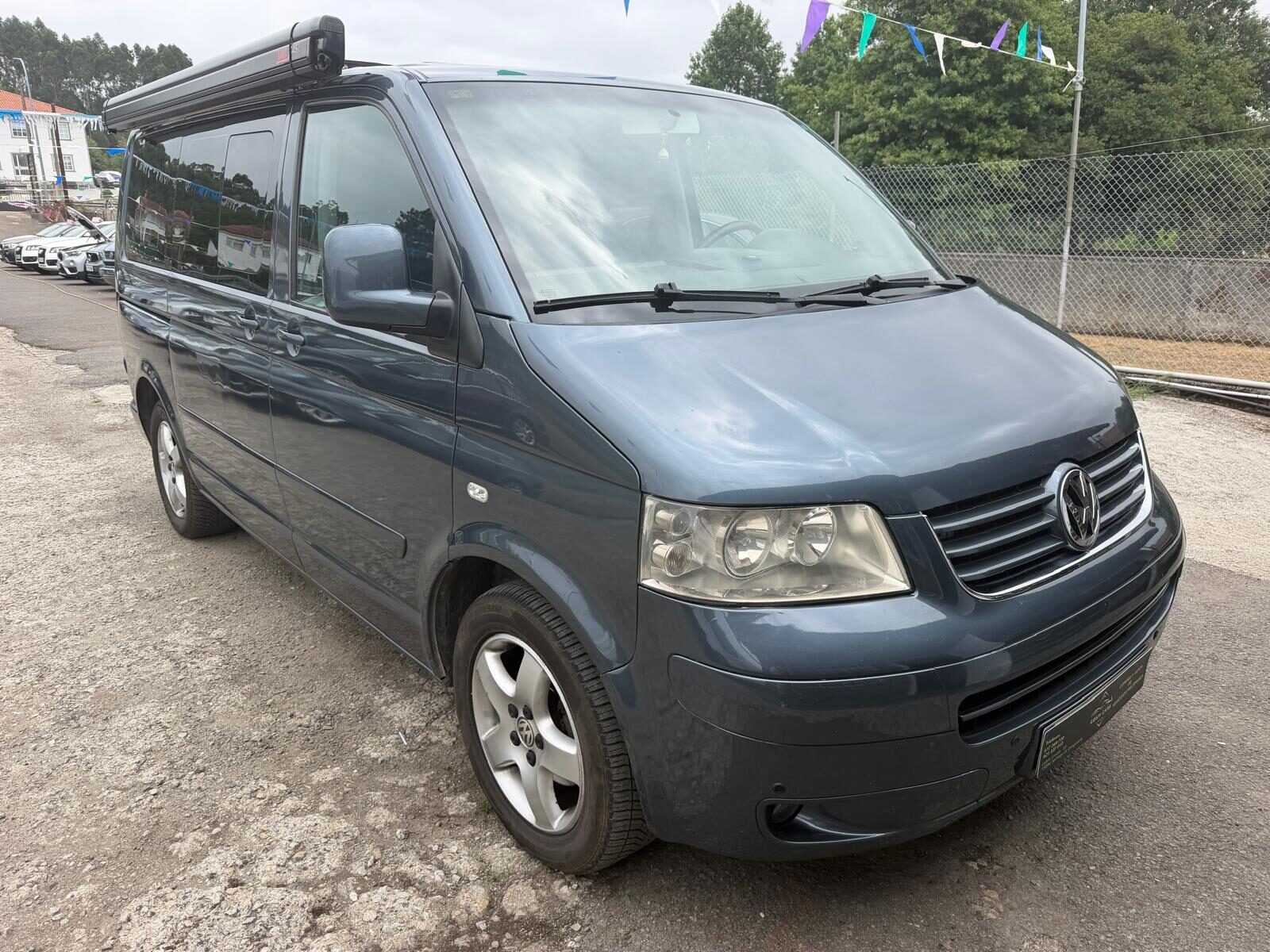 VOLKSWAGEN MULTIVAN 2.5 TDI