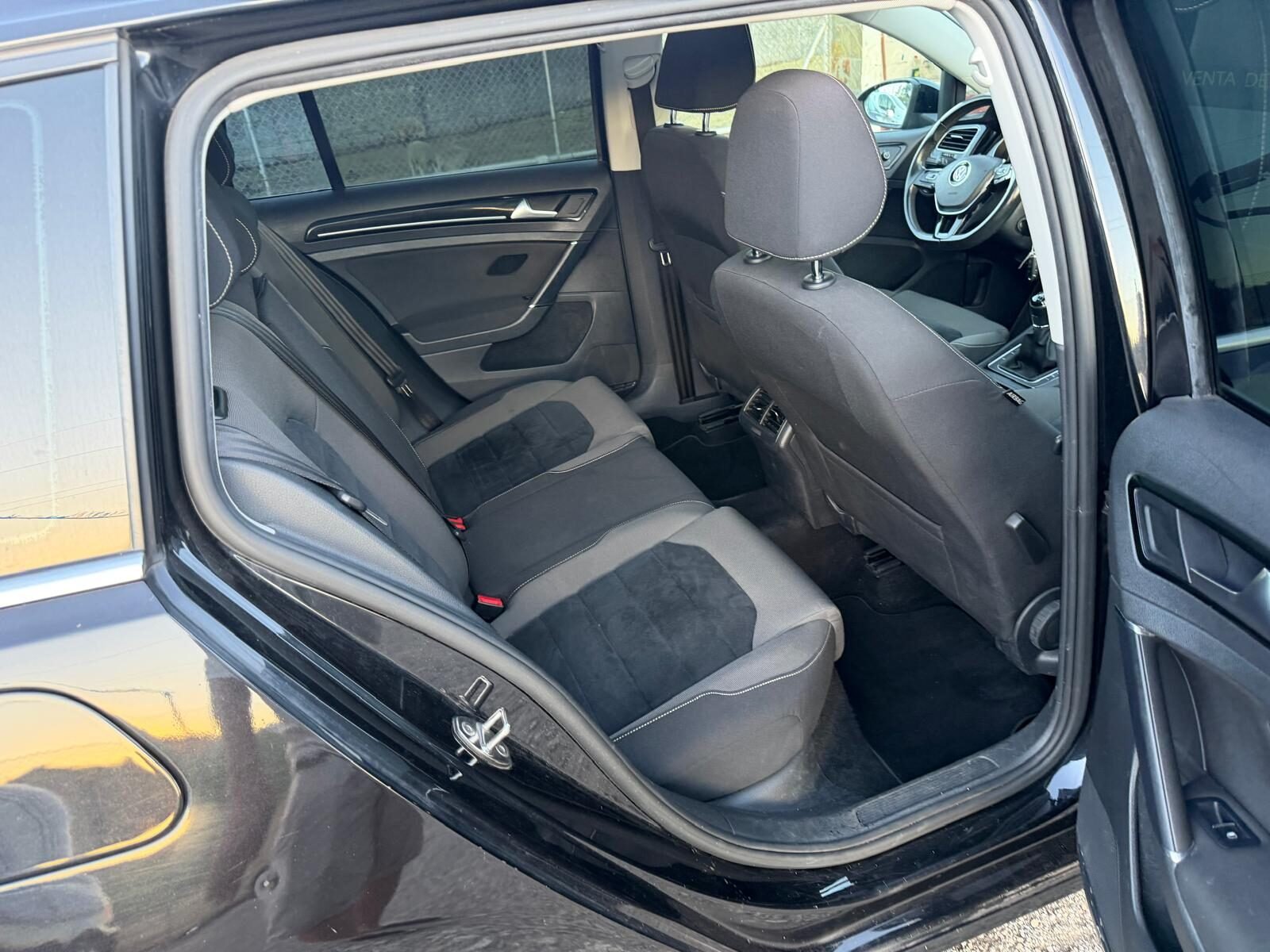 VOLKSWAGEN Golf 2.0 TDI