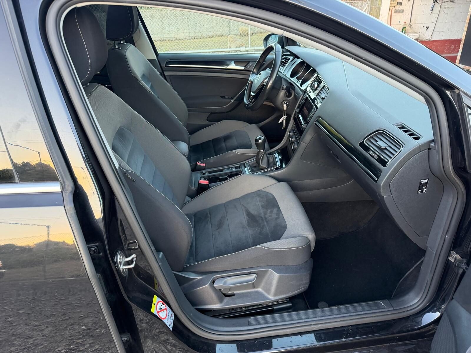 VOLKSWAGEN Golf 2.0 TDI