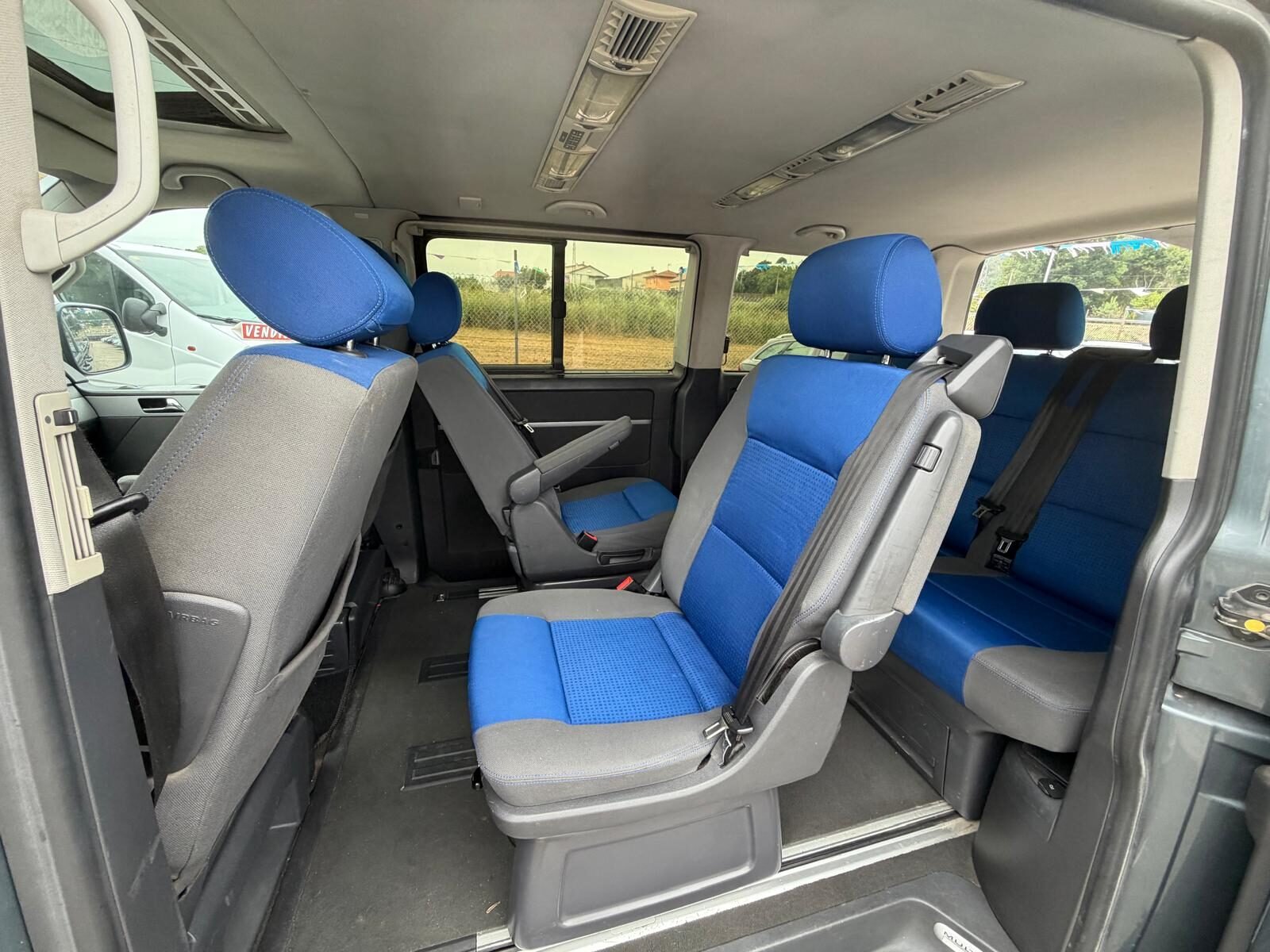 VOLKSWAGEN MULTIVAN 2.5 TDI