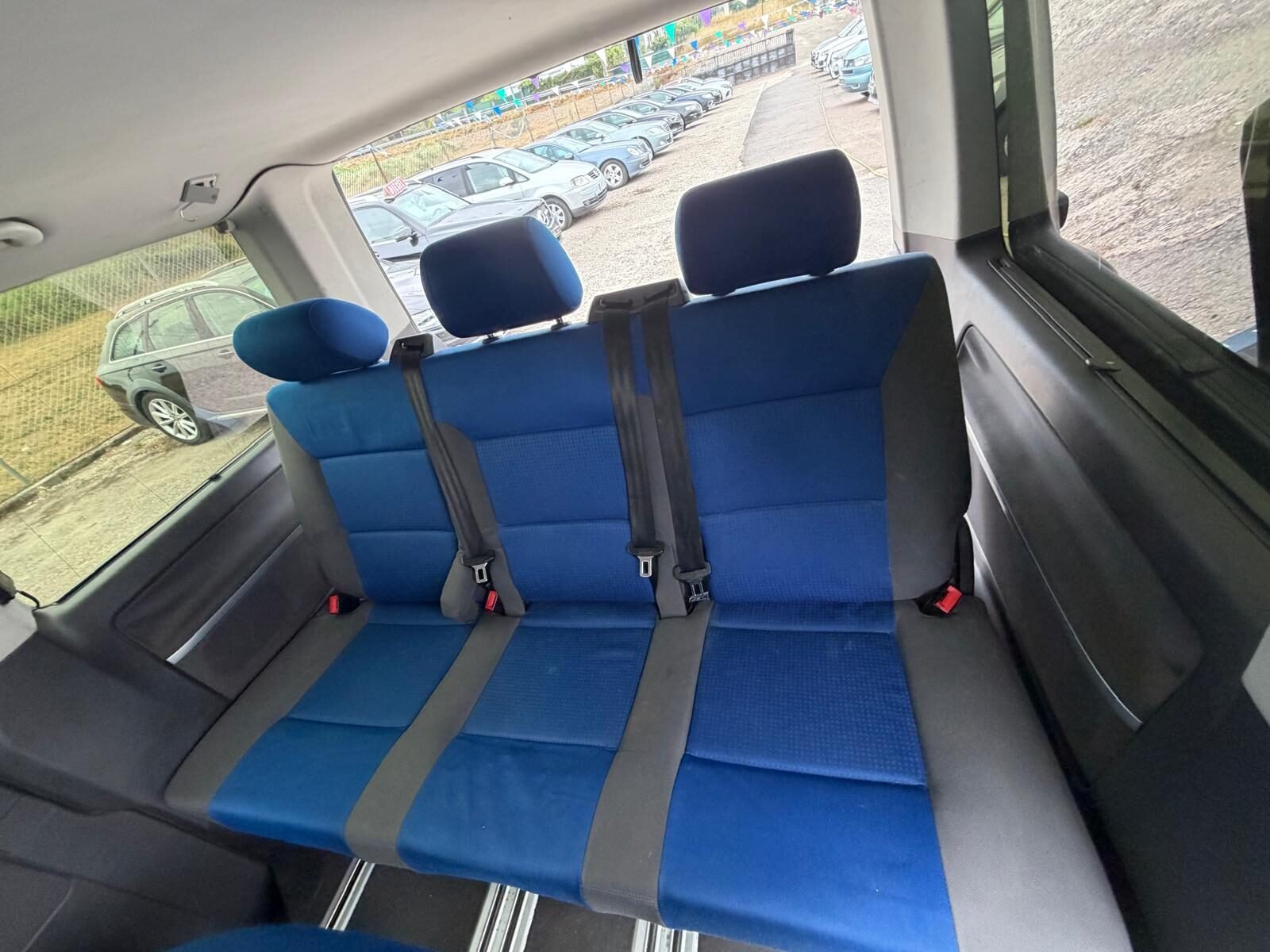 VOLKSWAGEN MULTIVAN 2.5 TDI