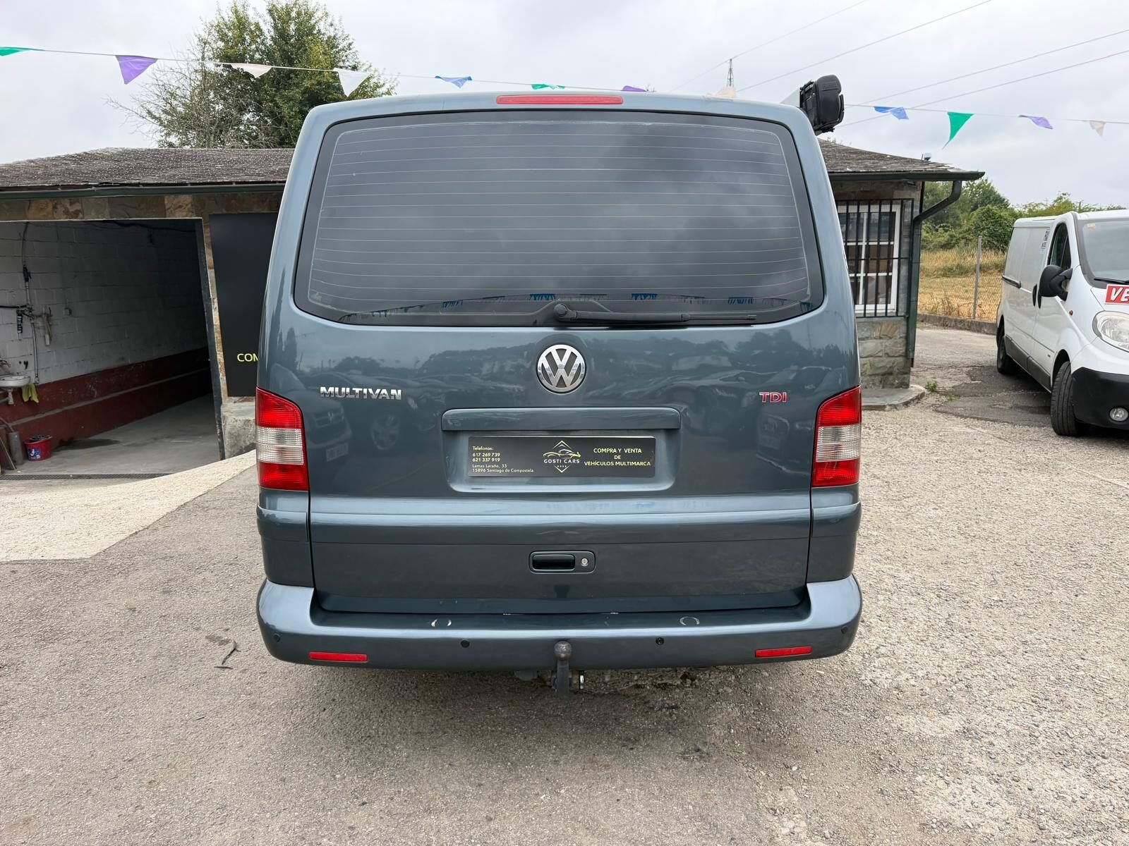 VOLKSWAGEN MULTIVAN 2.5 TDI
