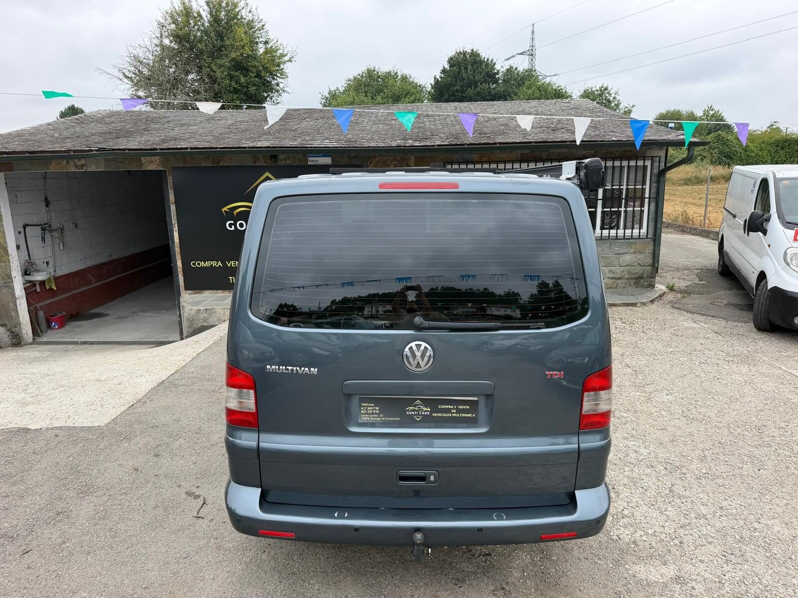 VOLKSWAGEN MULTIVAN 2.5 TDI