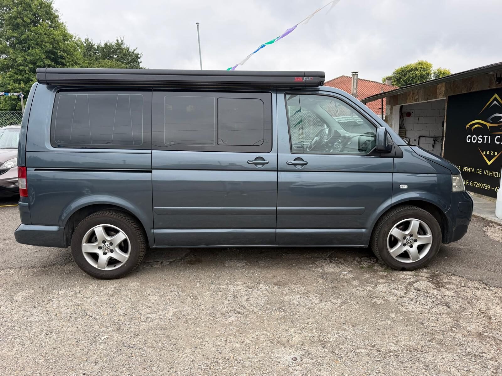 VOLKSWAGEN MULTIVAN 2.5 TDI