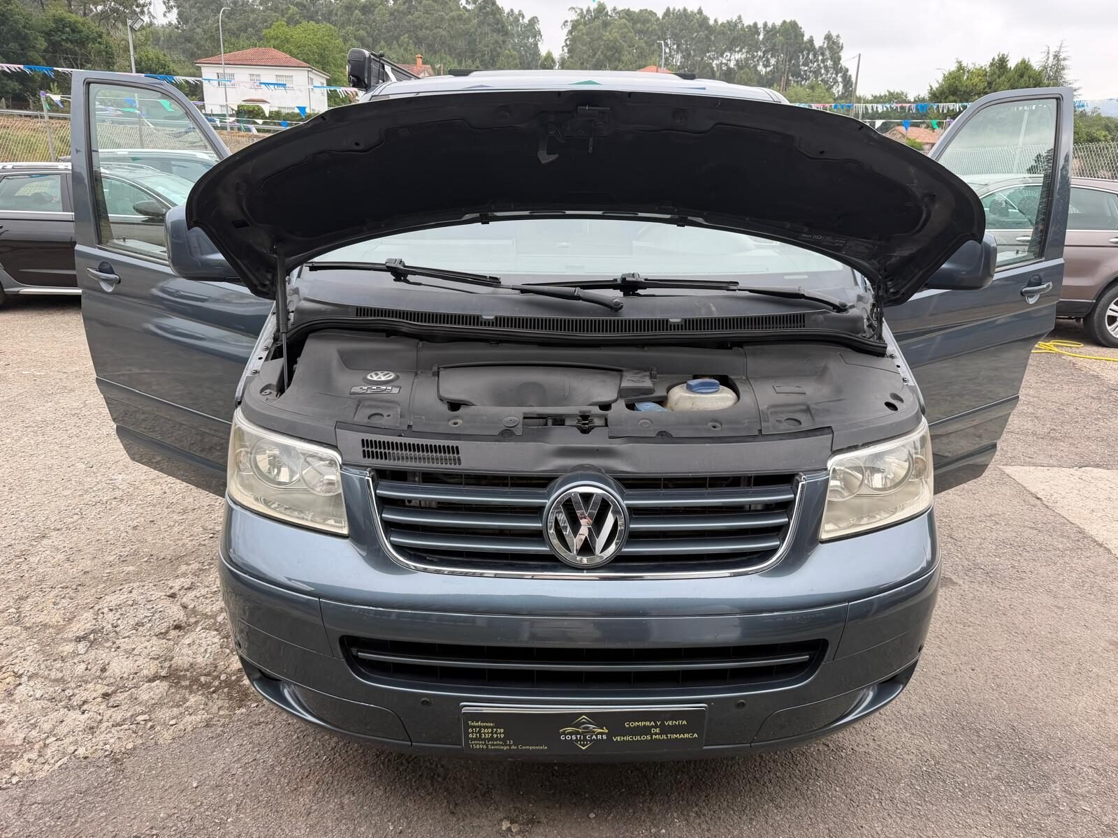 VOLKSWAGEN MULTIVAN 2.5 TDI