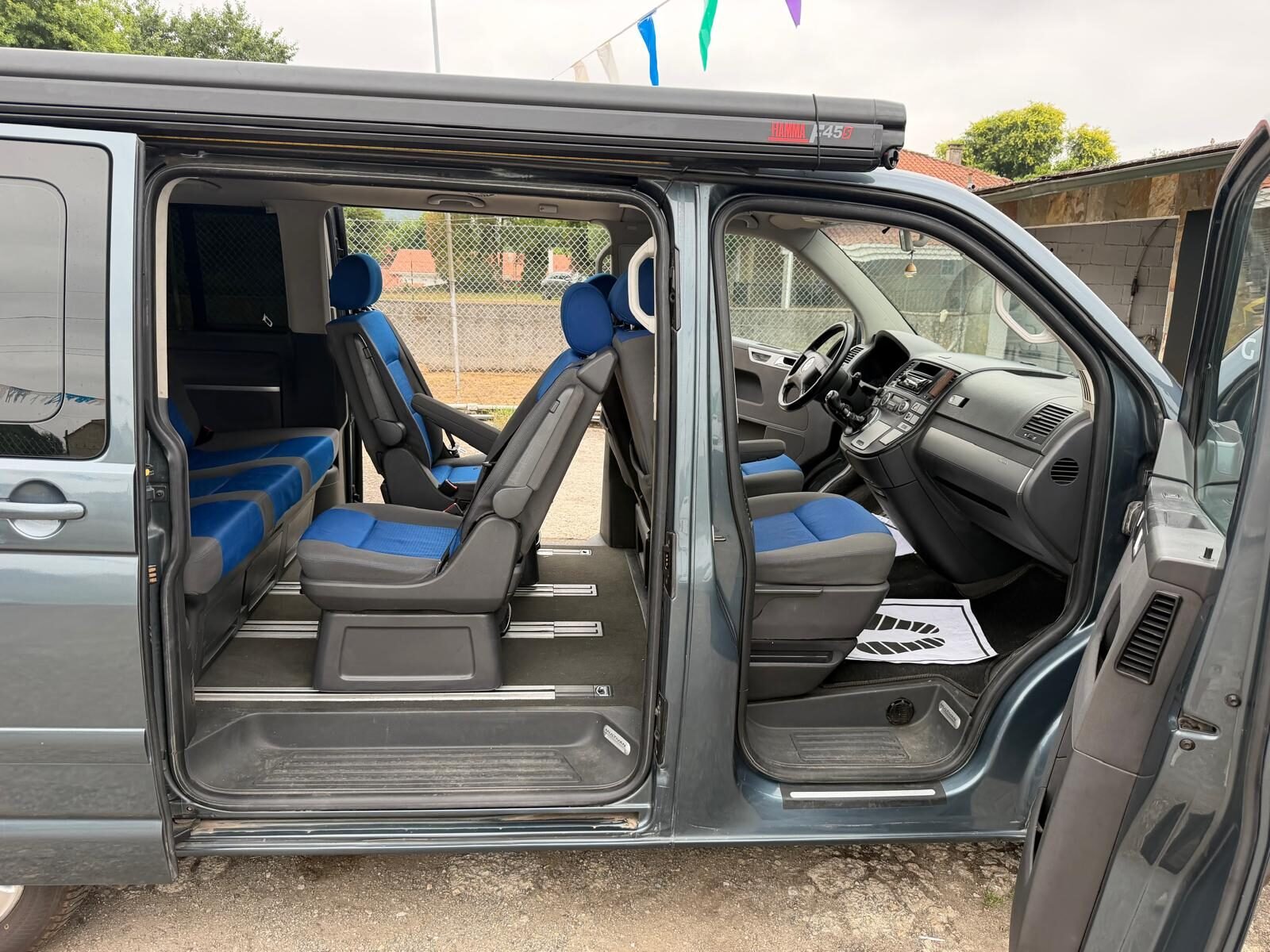 VOLKSWAGEN MULTIVAN 2.5 TDI