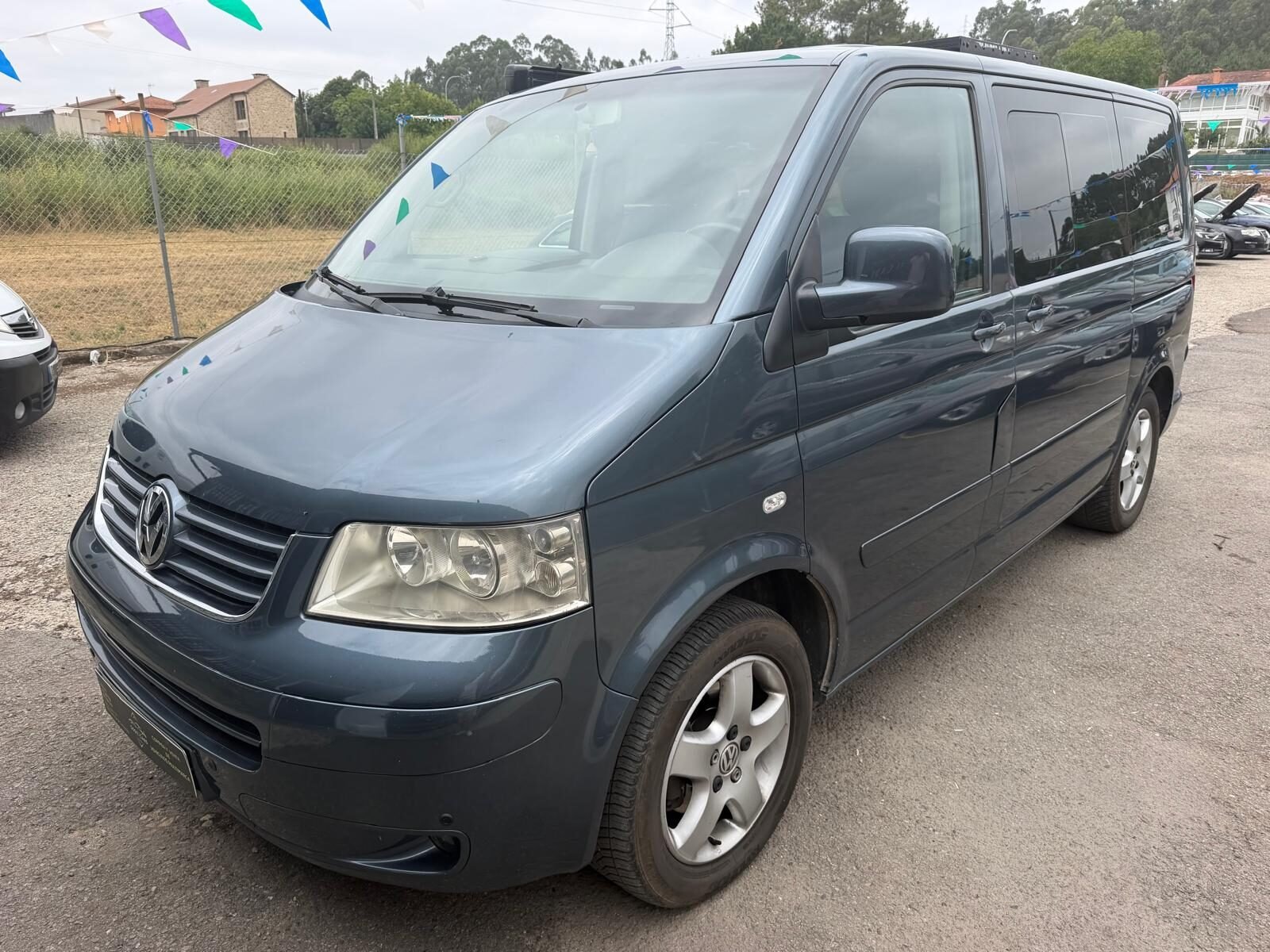 VOLKSWAGEN MULTIVAN 2.5 TDI