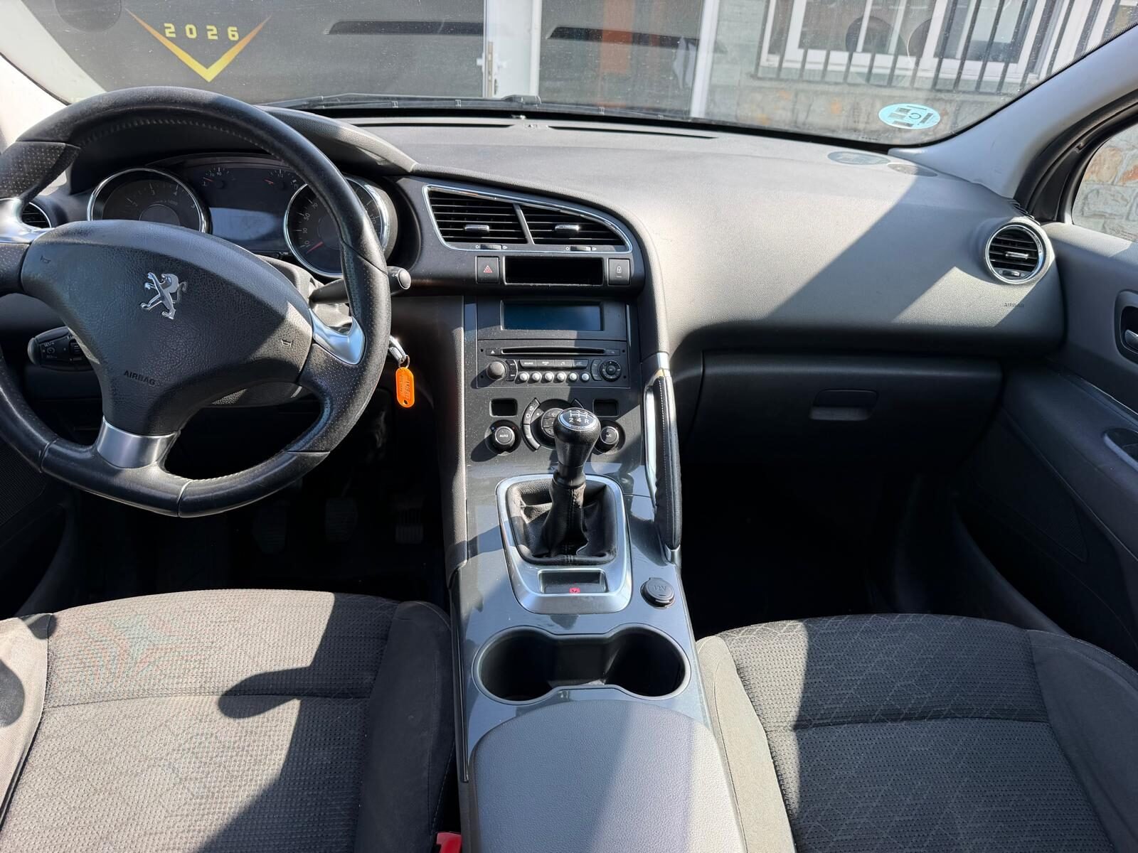 PEUGEOT 3008 1.6