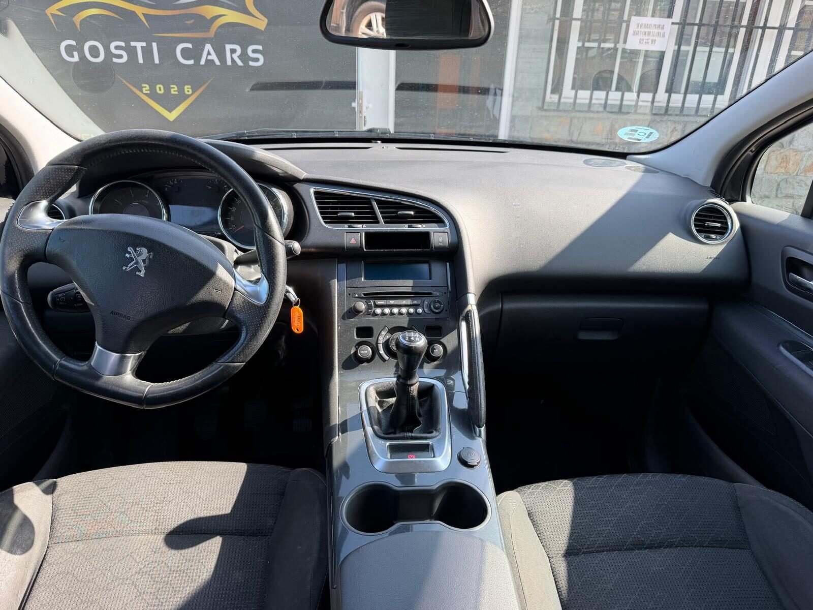 PEUGEOT 3008 1.6