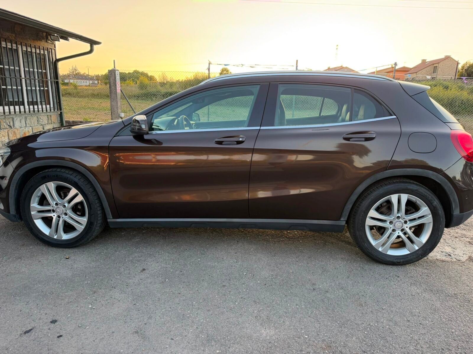 MERCEDES-BENZ Gla 200